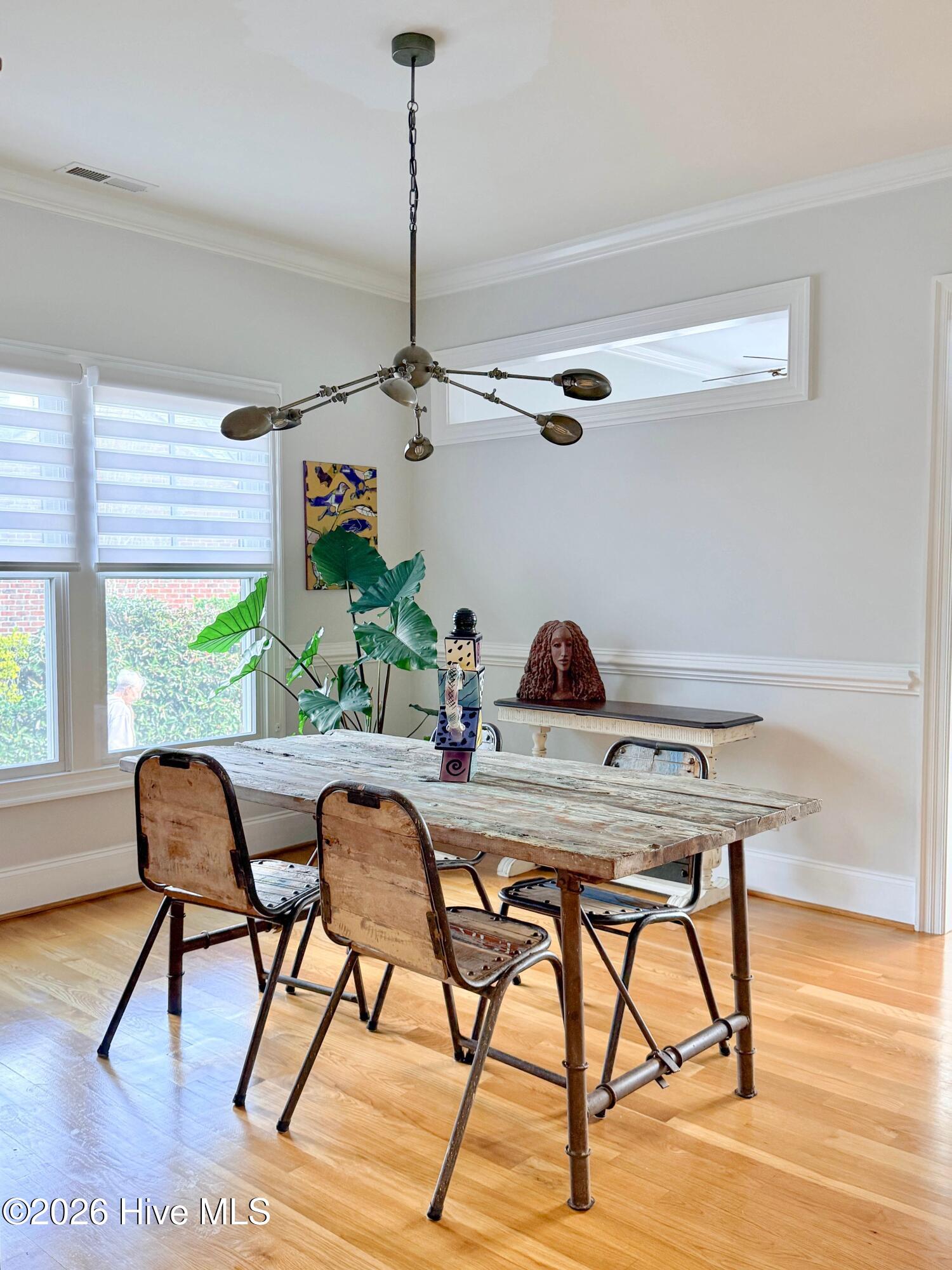 100559415 | Photo 27