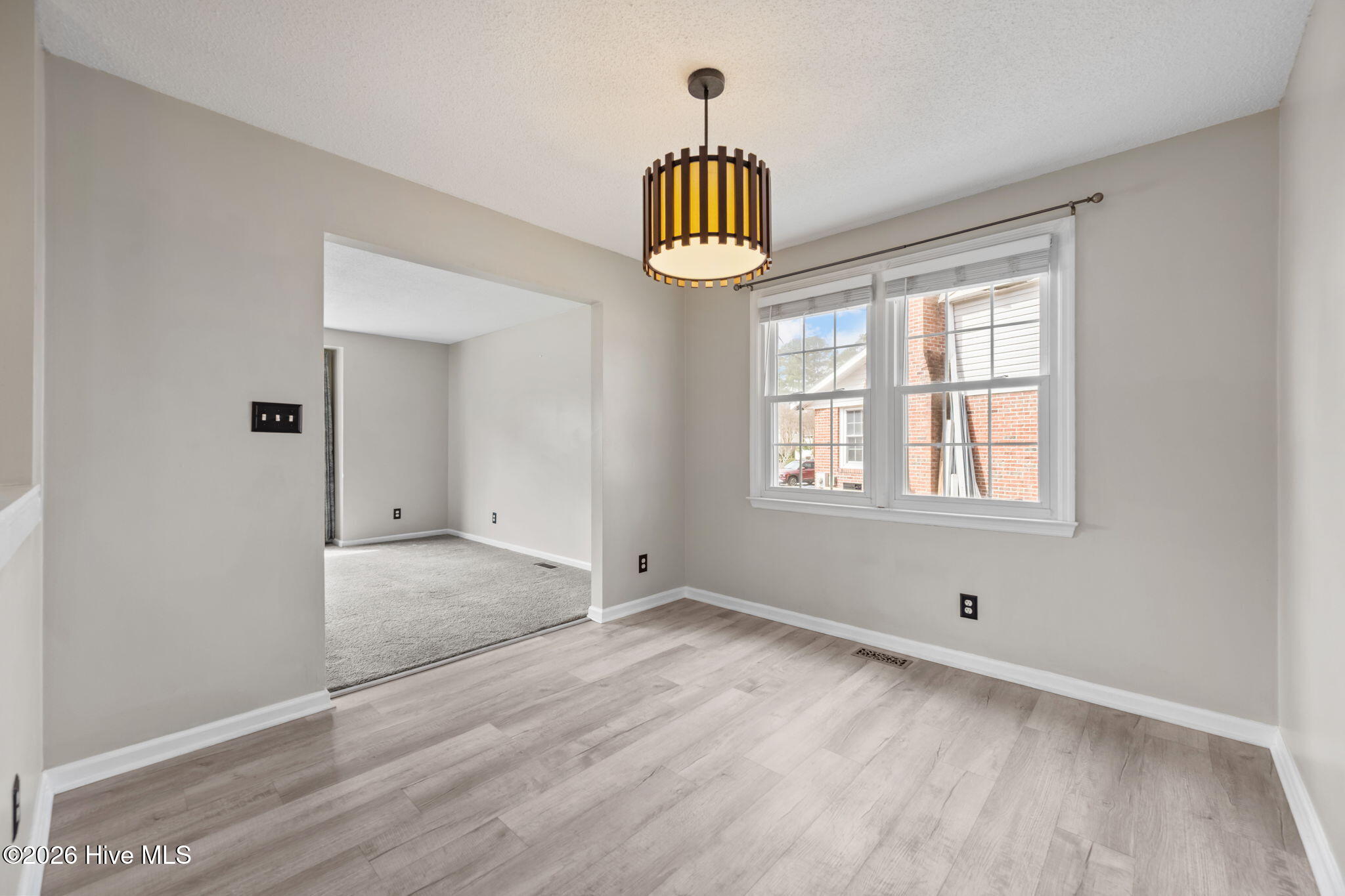 100554192 | Photo 34