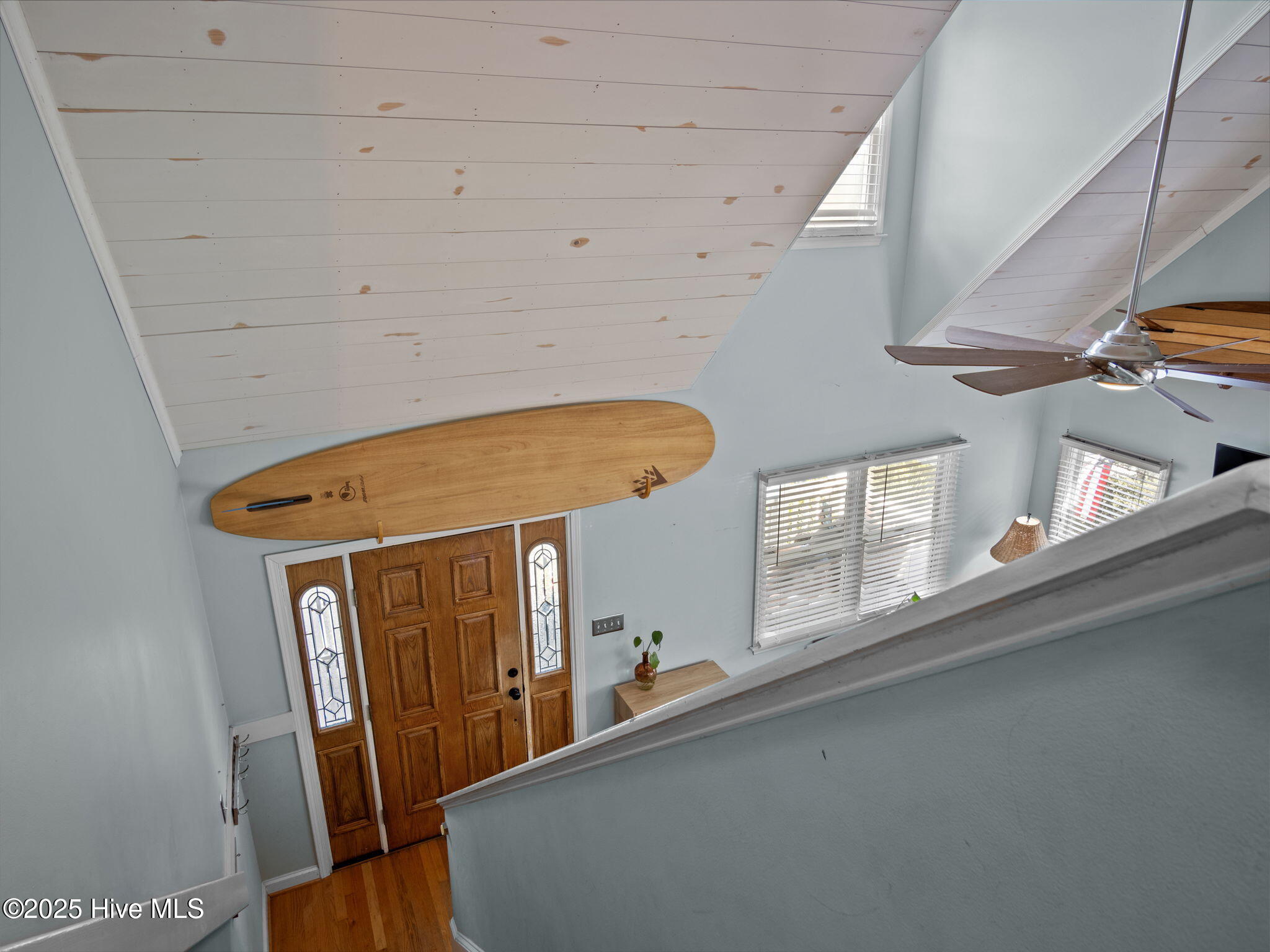 100535865 | Photo 29