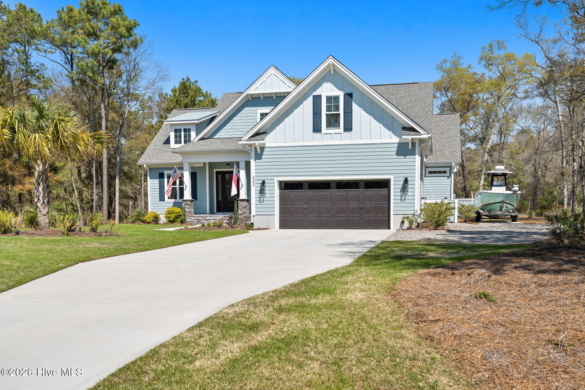 100563423 | Photo 70