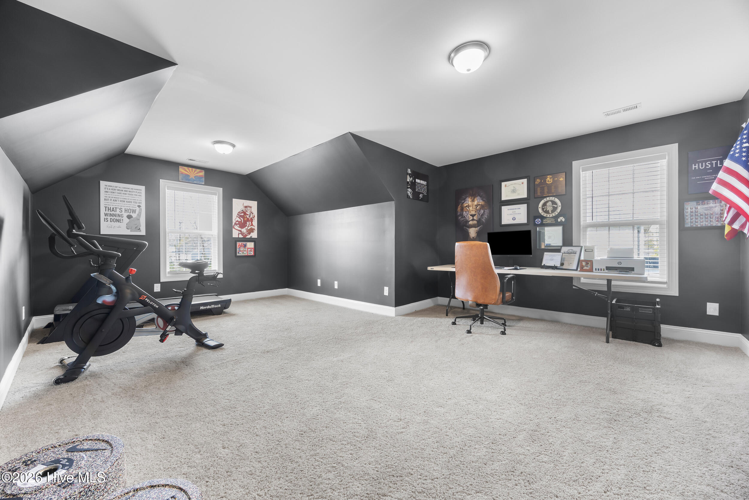 100559002 | Photo 33