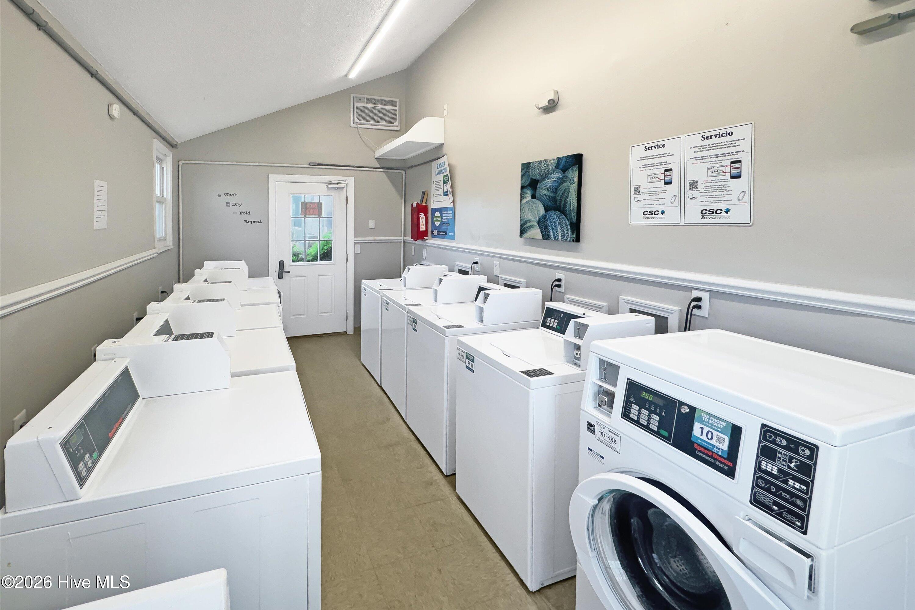 100551405 | Photo 45