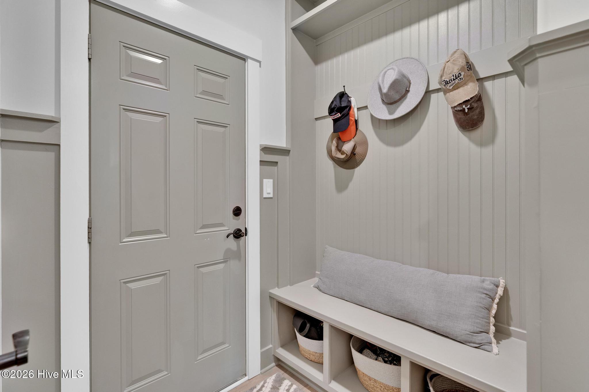 100561438 | Photo 34