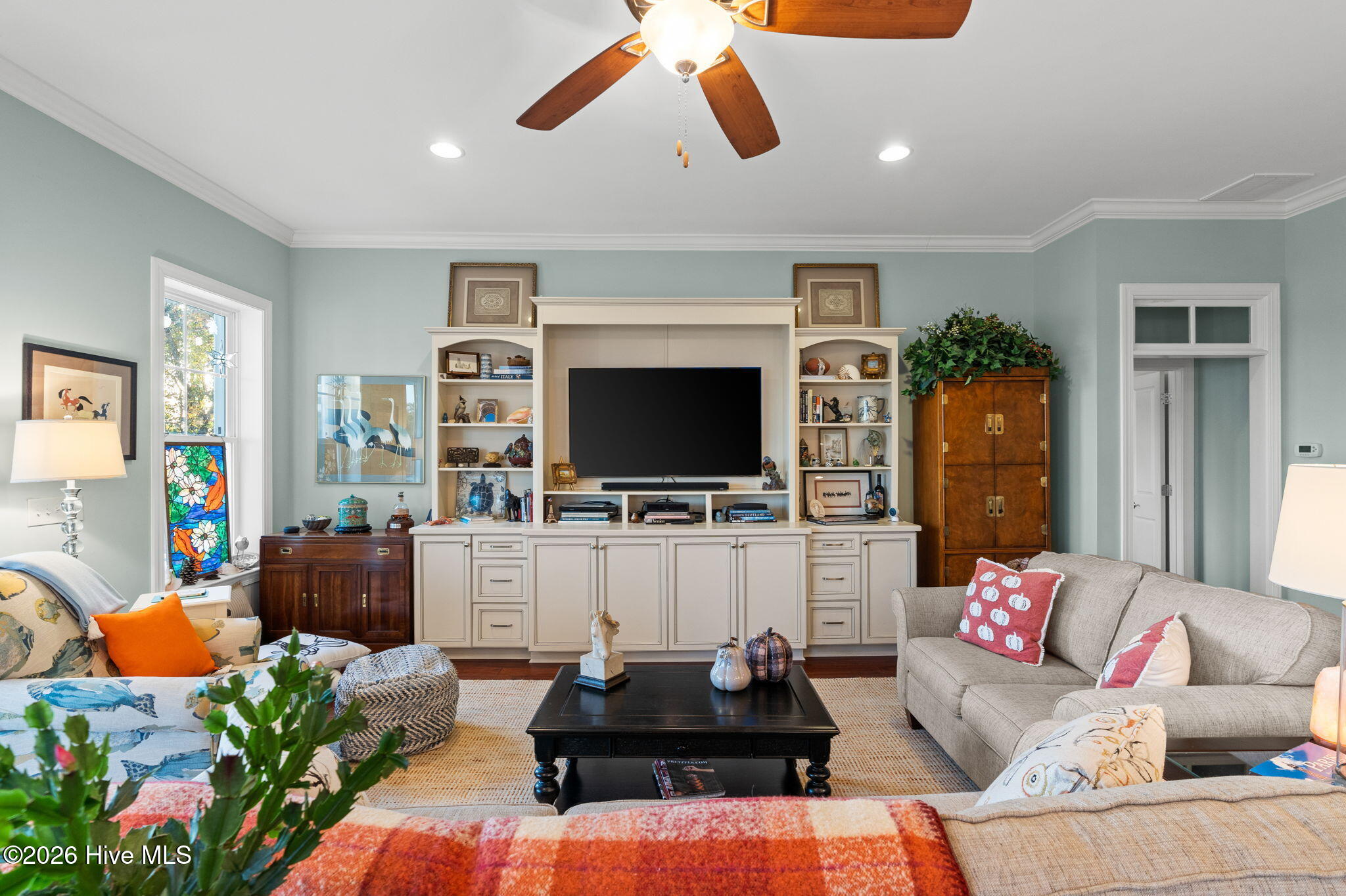 100549947 | Photo 14