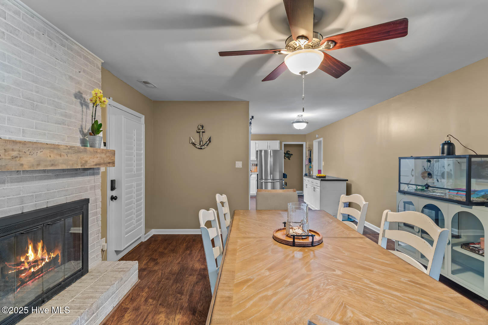 100522484 | Photo 25