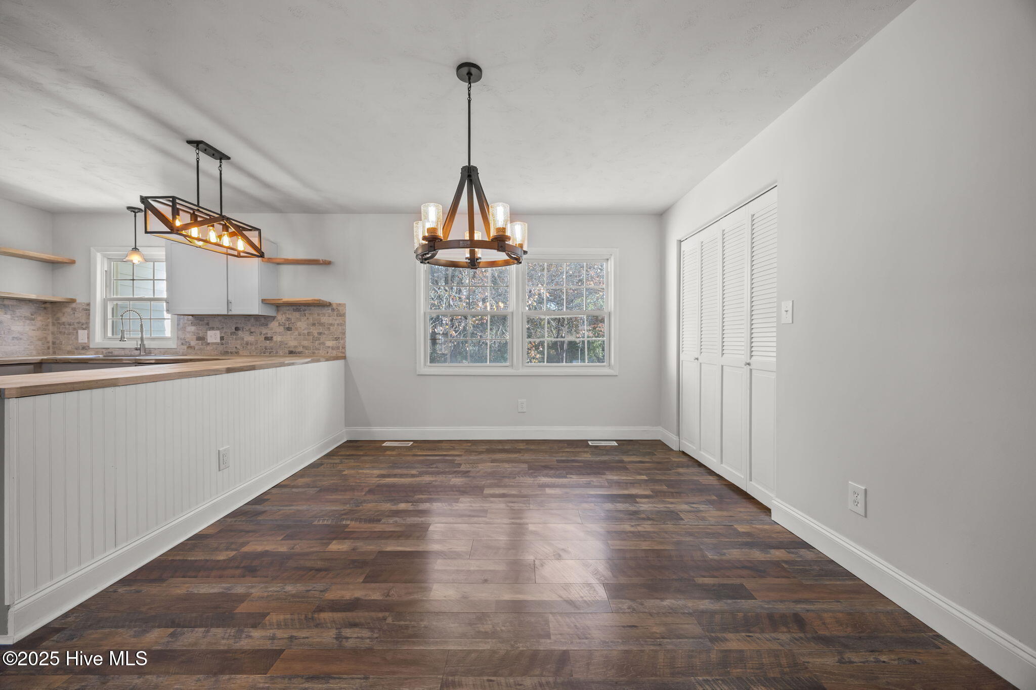 100544874 | Photo 20