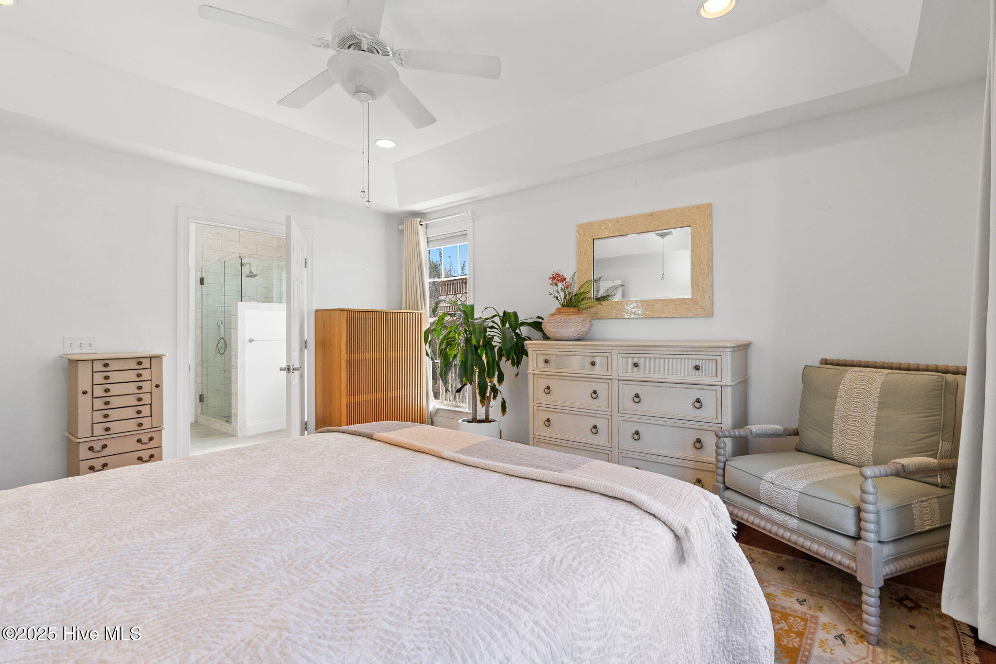 100538091 | Photo 39