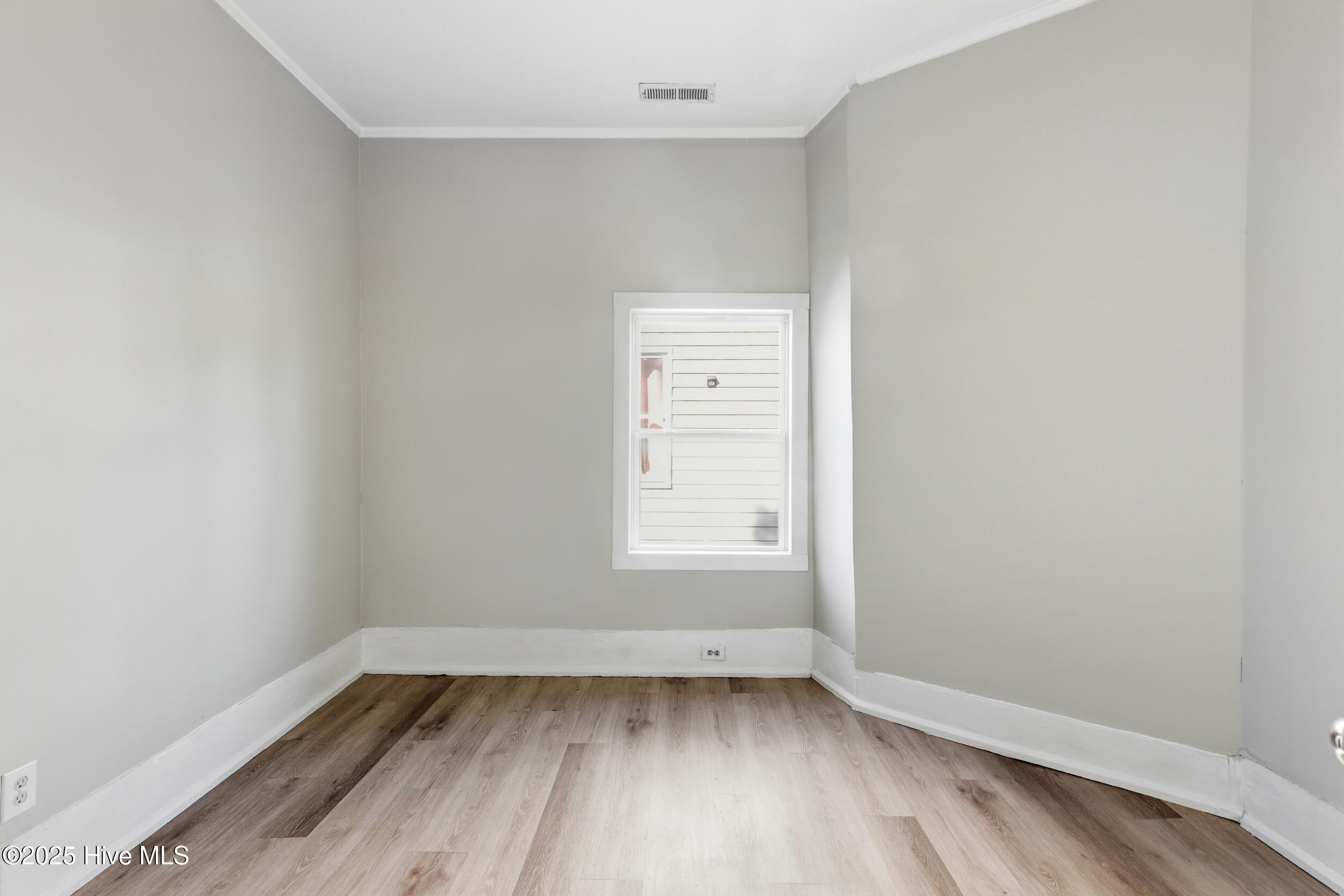 100538840 | Photo 11