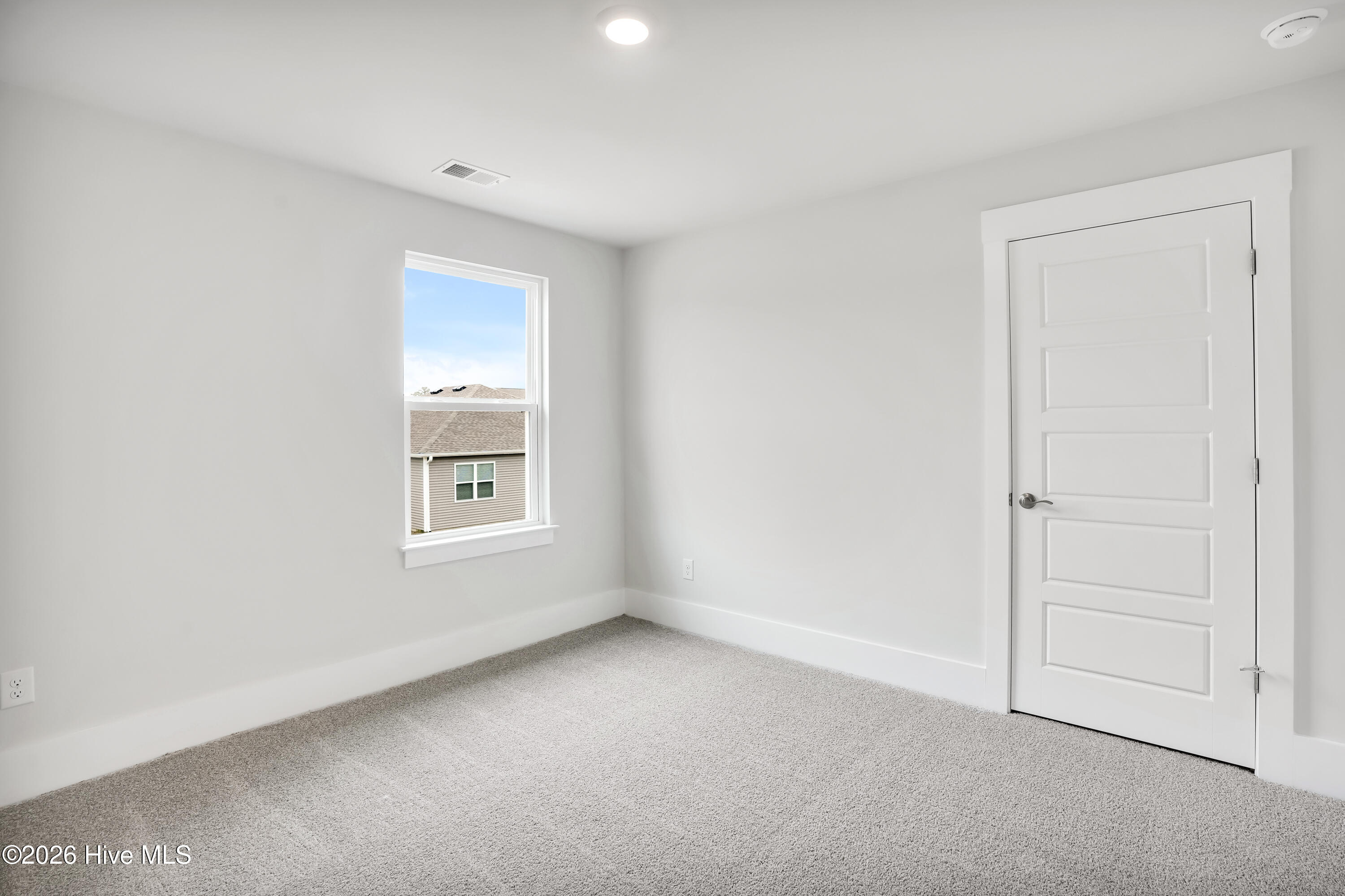 100544647 | Photo 21