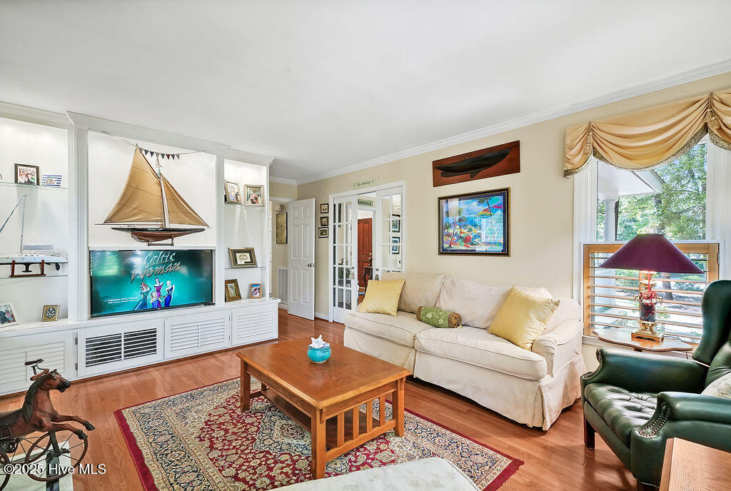 100504453 | Photo 17