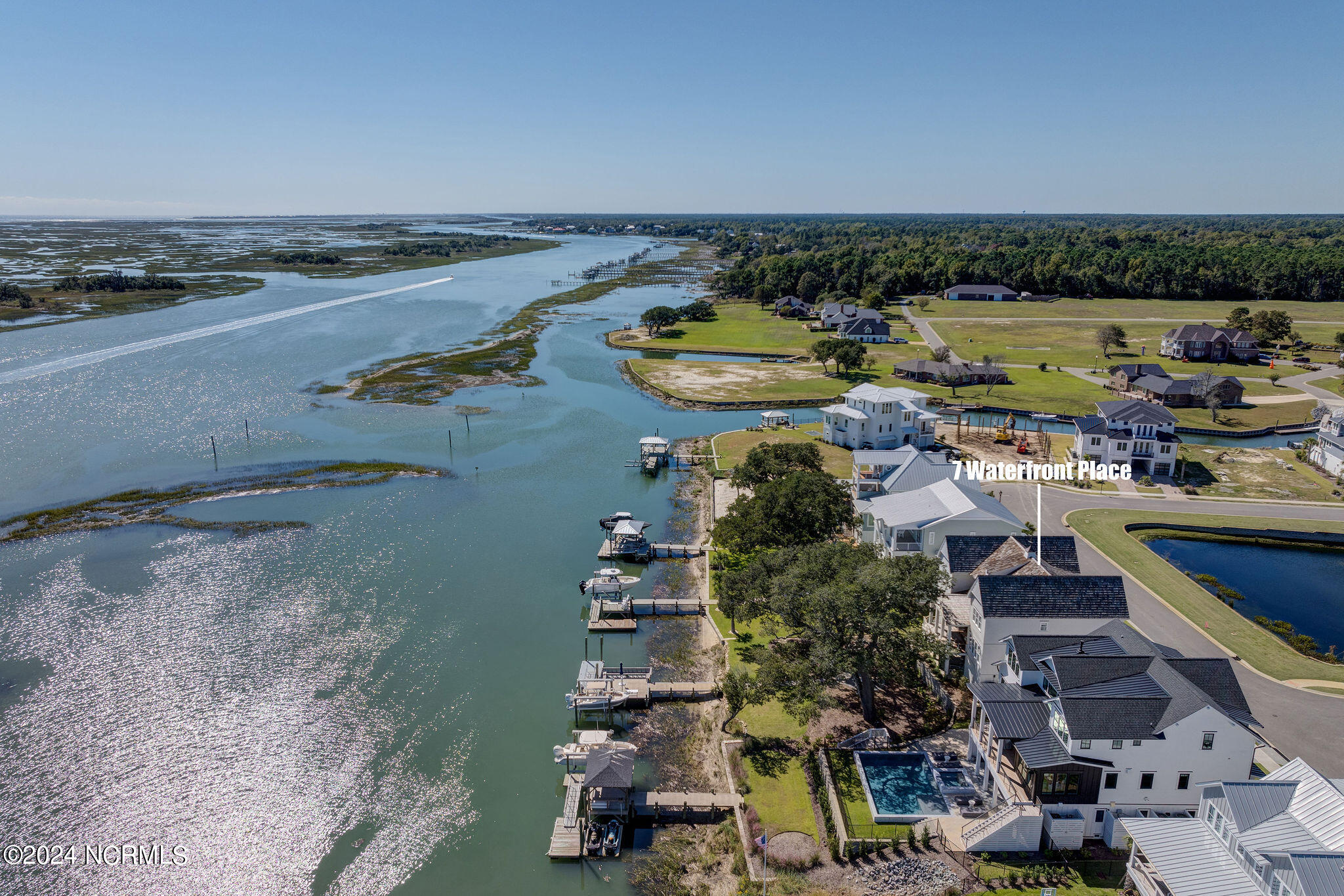 100547028 | Photo 60