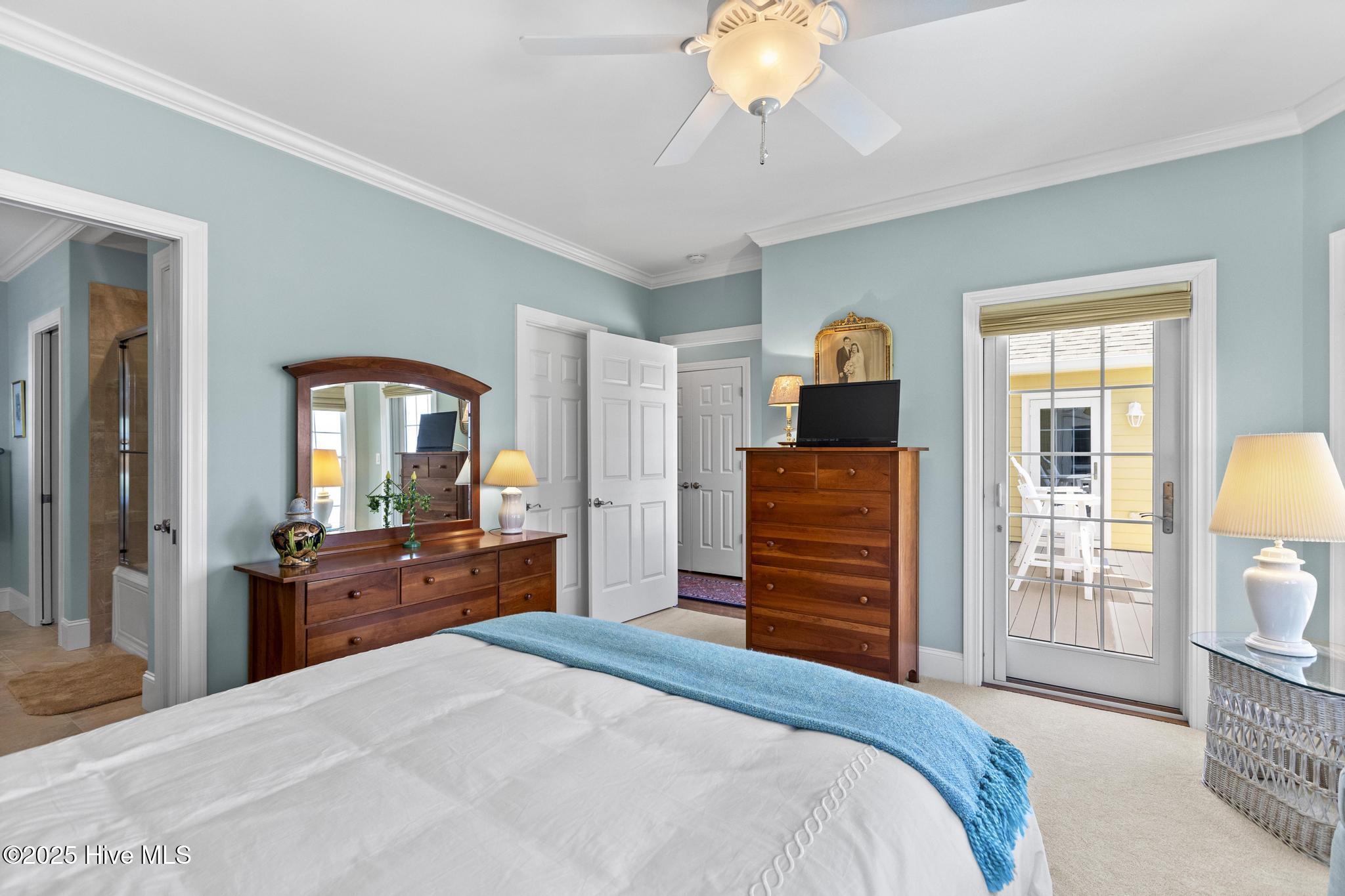 100567588 | Photo 35