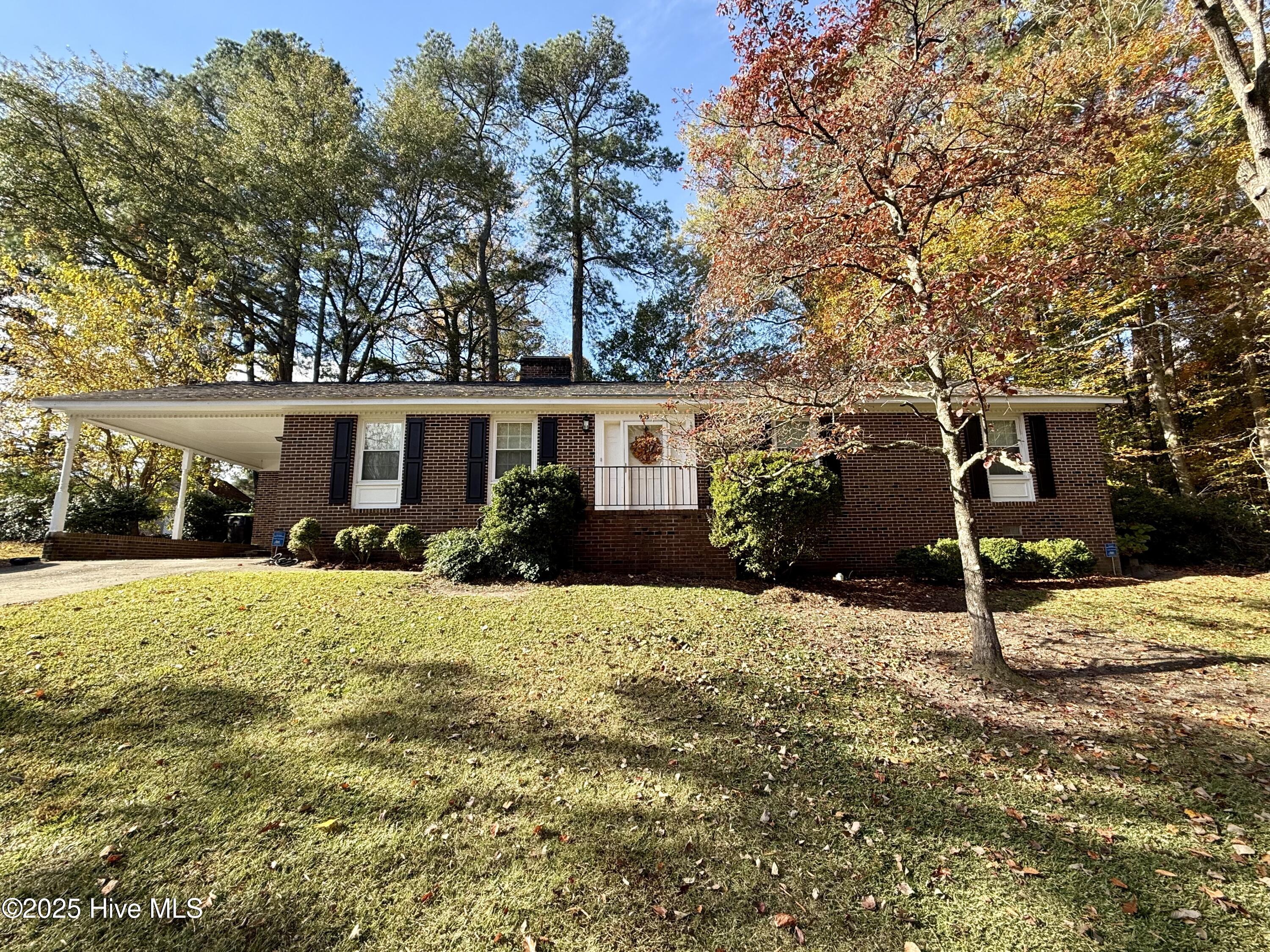 Homes for sale in Williamston, NC | 903 E Woodlawn Dr, Williamston, NC 27892 | MLS# 100540329