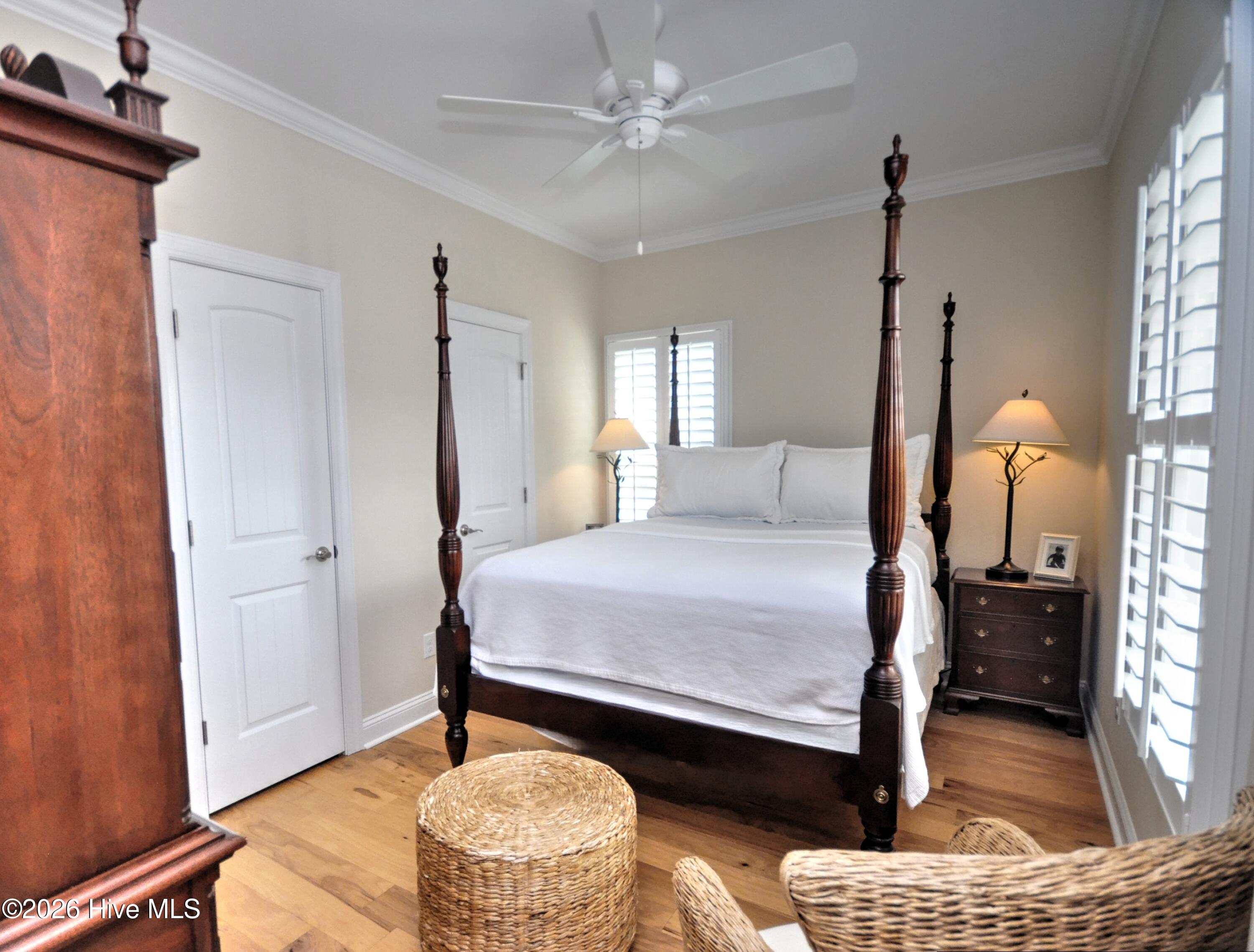 100558783 | Photo 36