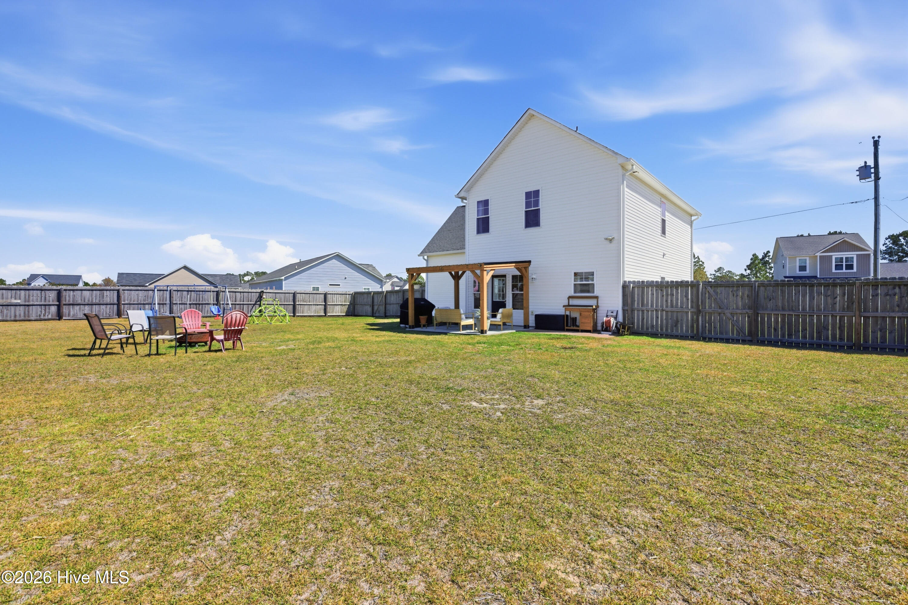 100562643 | Photo 43