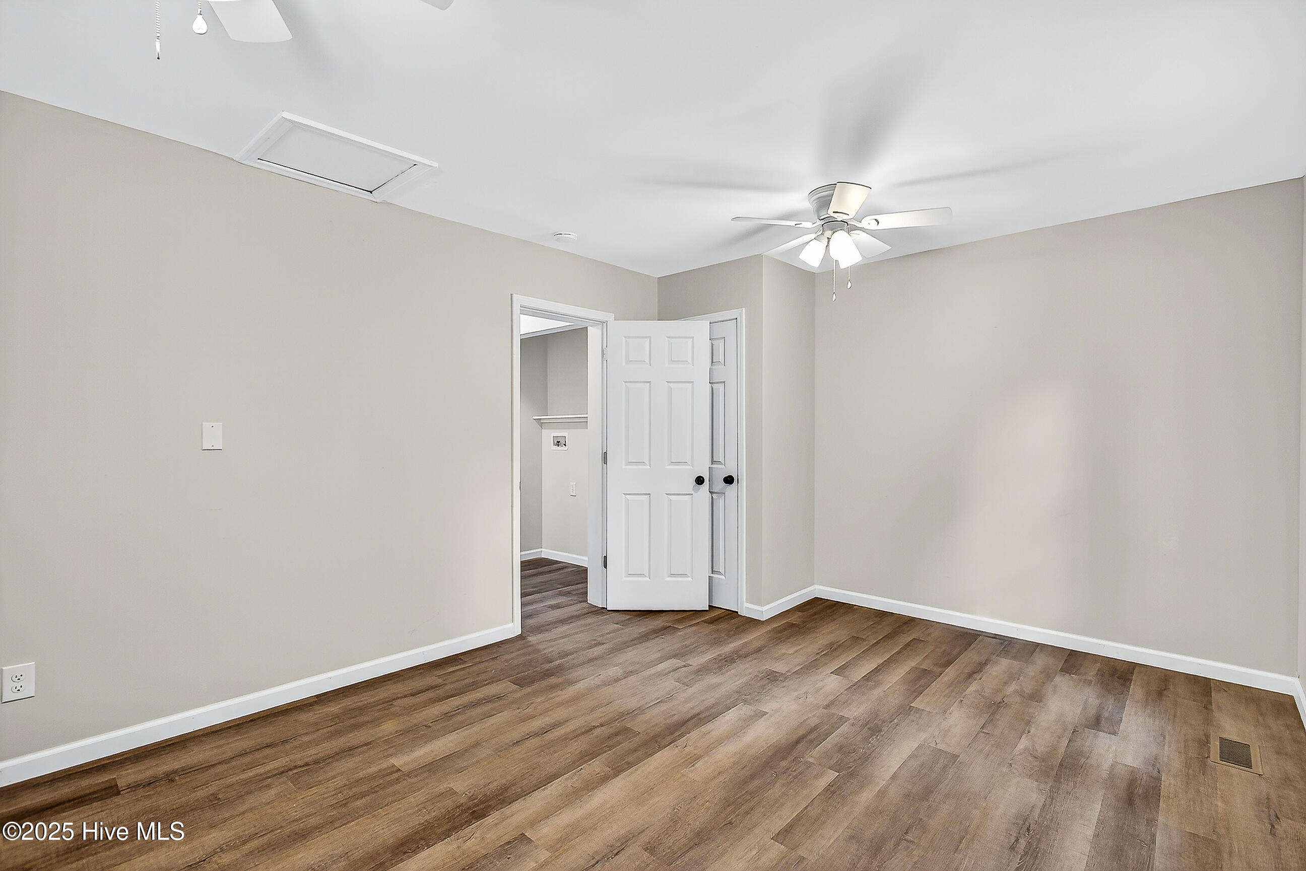 100535237 | Photo 20