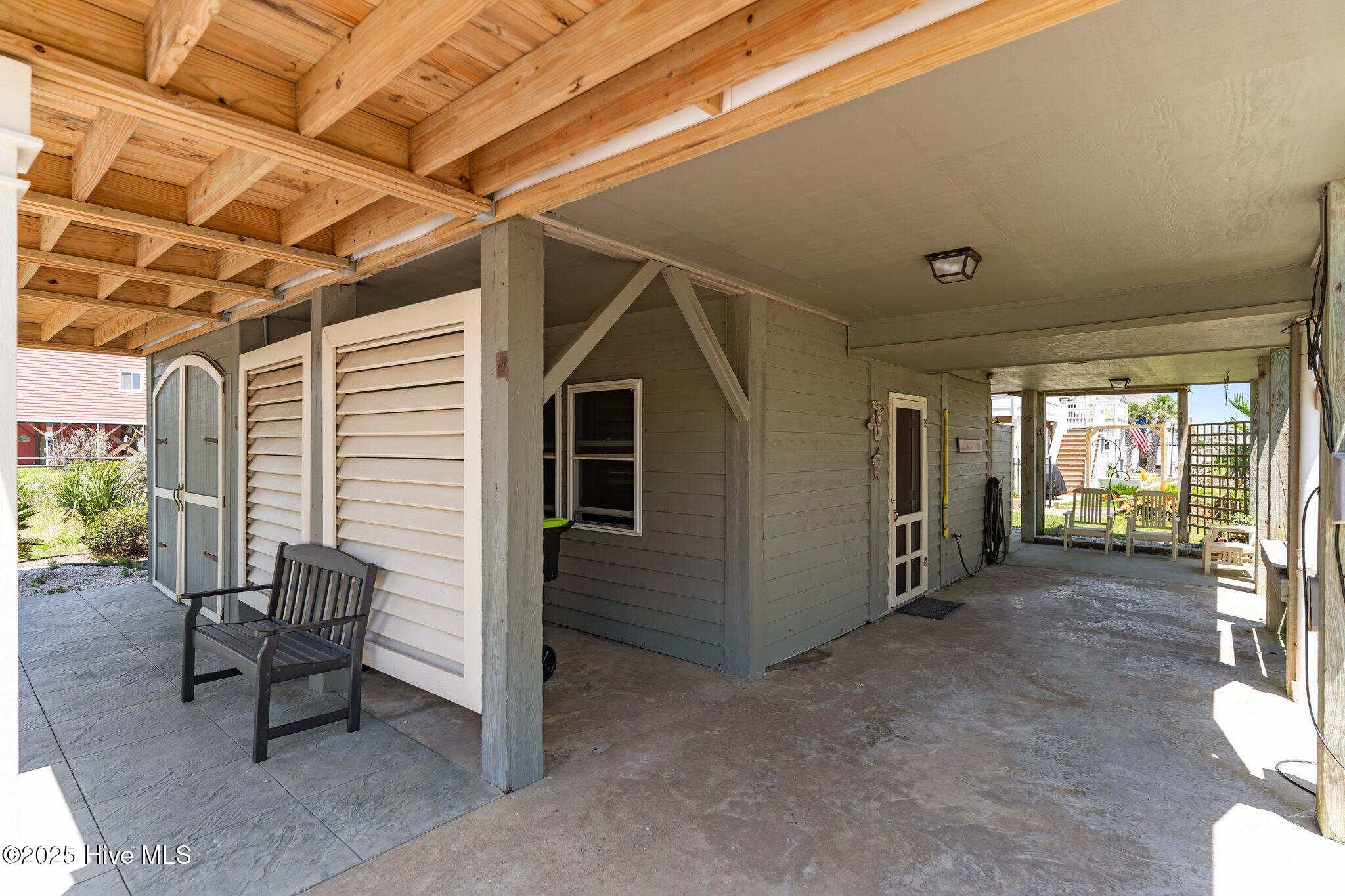 100514619 | Photo 30