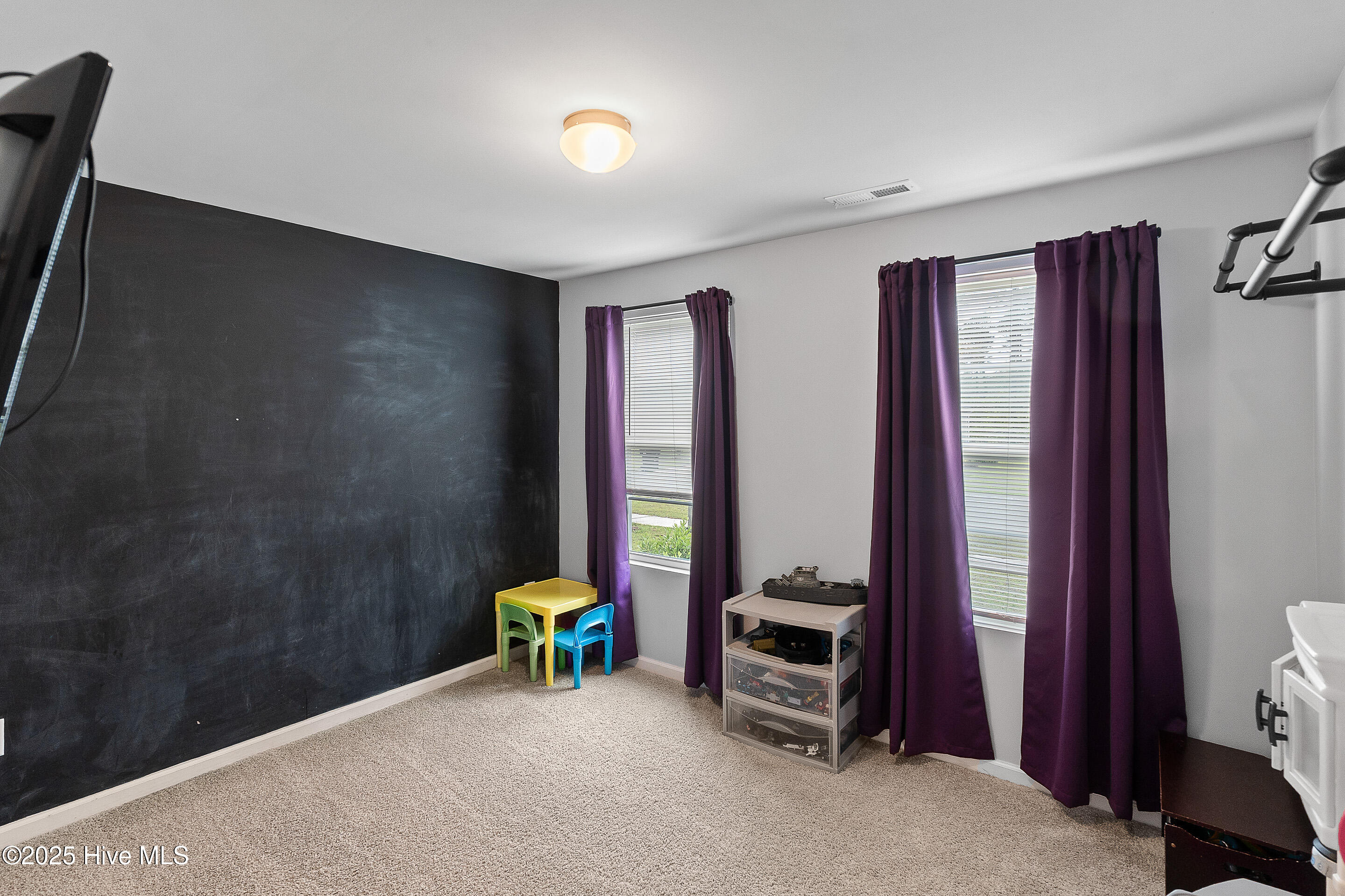 100510114 | Photo 11