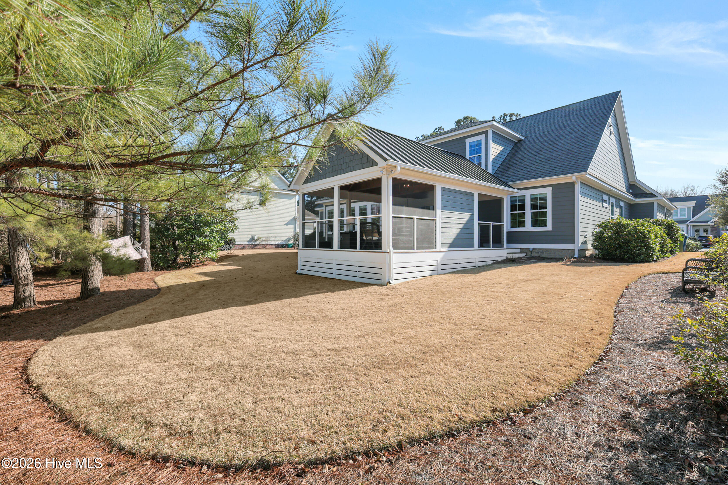 100554068 | Photo 46