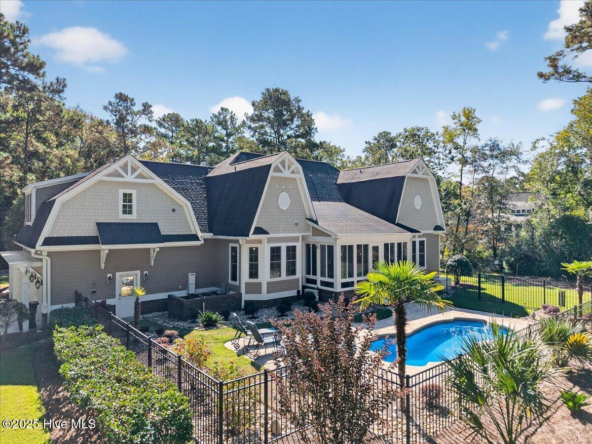 100530604 | Photo 12