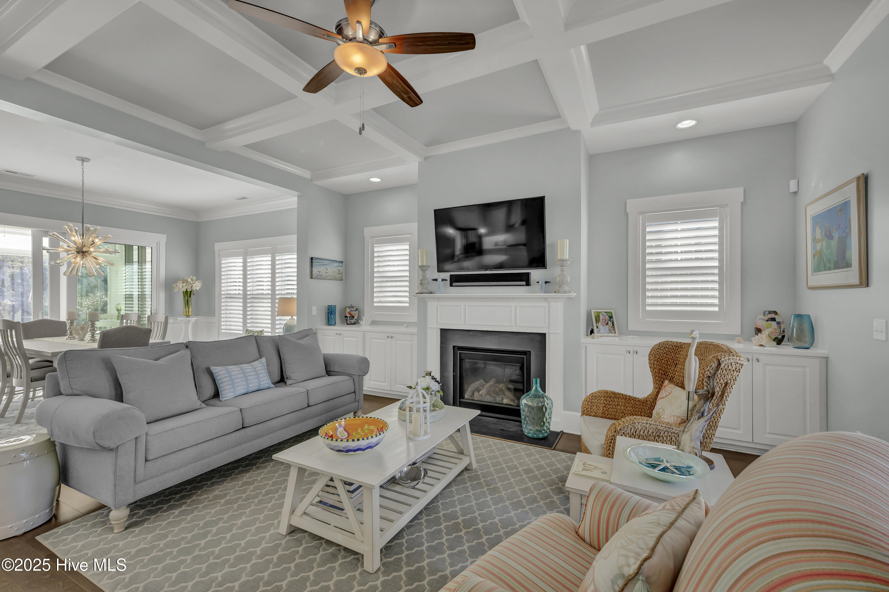 100538273 | Photo 11