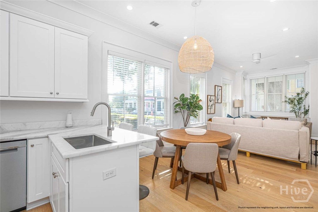 218 W 43rd Street, Savannah, GA, 31401