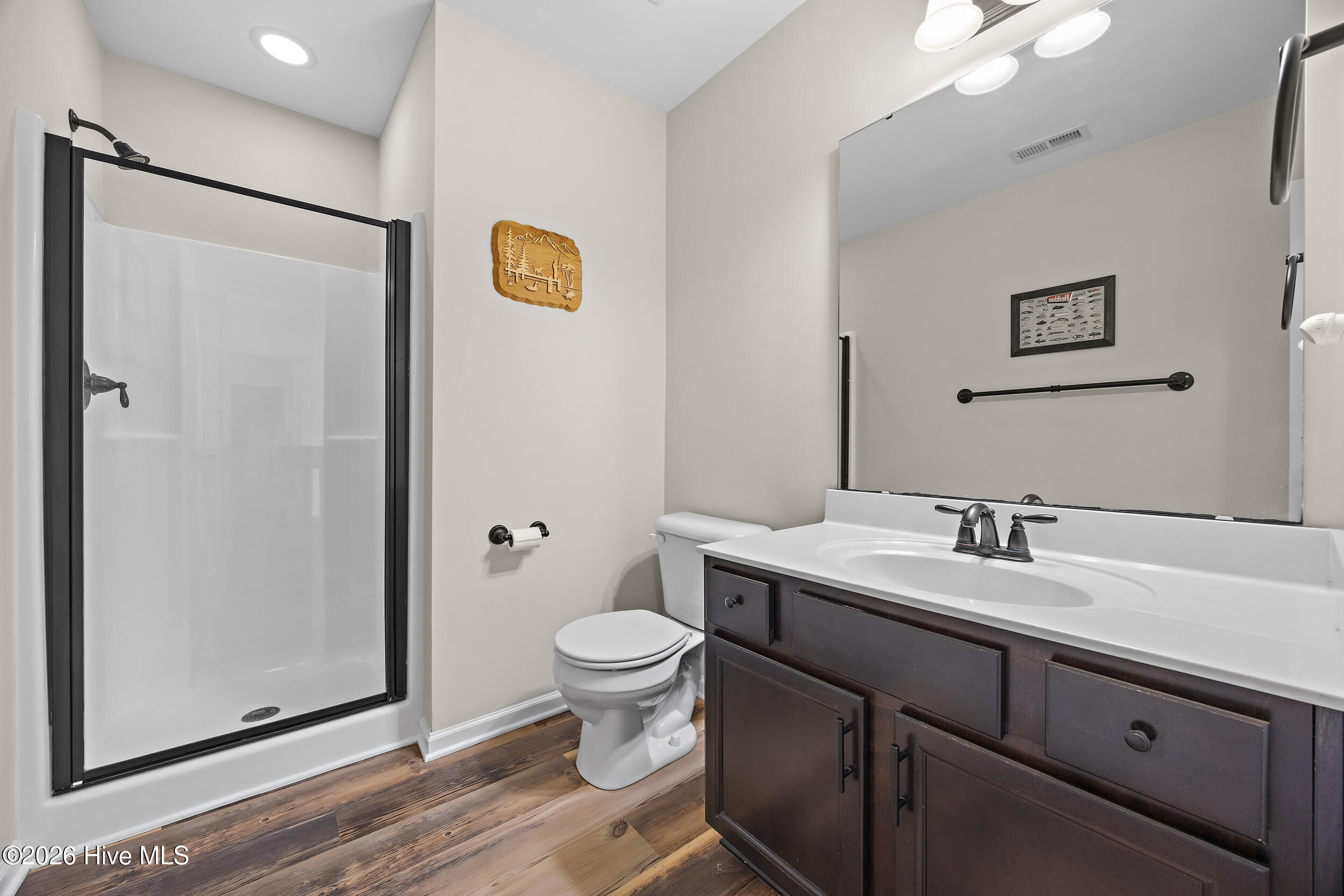 100549248 | Photo 39