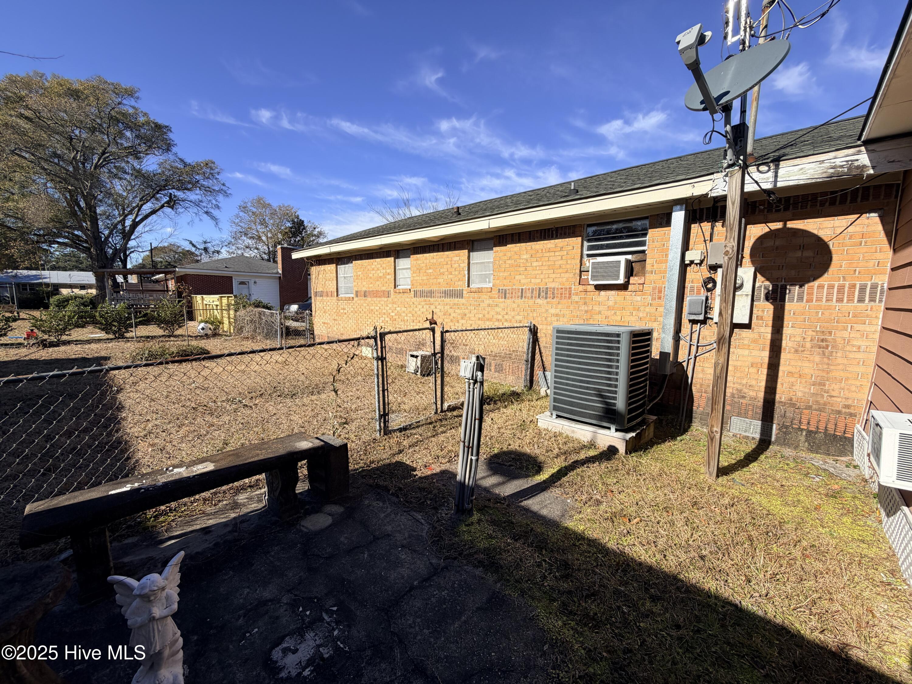 100546898 | Photo 18