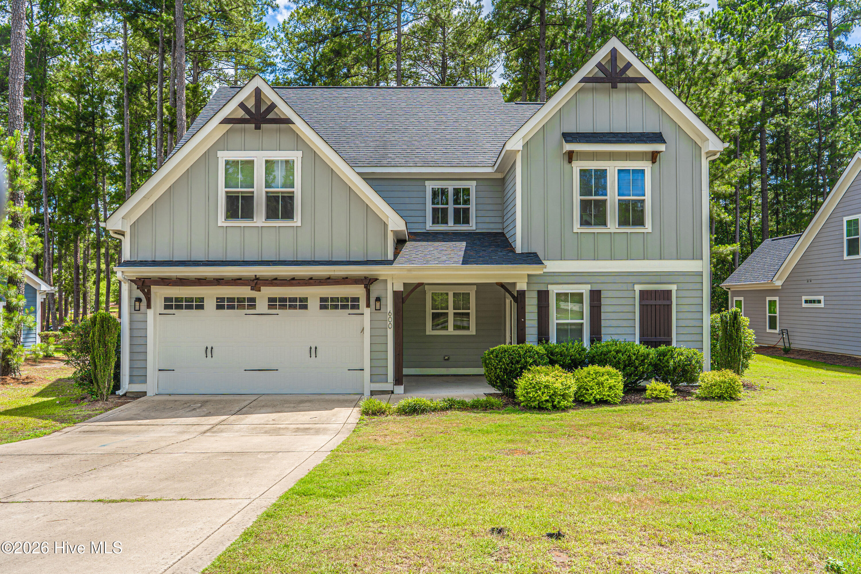 600 Legacy Lakes, Aberdeen, North Carolina, 4 Bedrooms Bedrooms, 7 Rooms Rooms,3 BathroomsBathrooms,Single family residence,For sale,Legacy Lakes,100586176