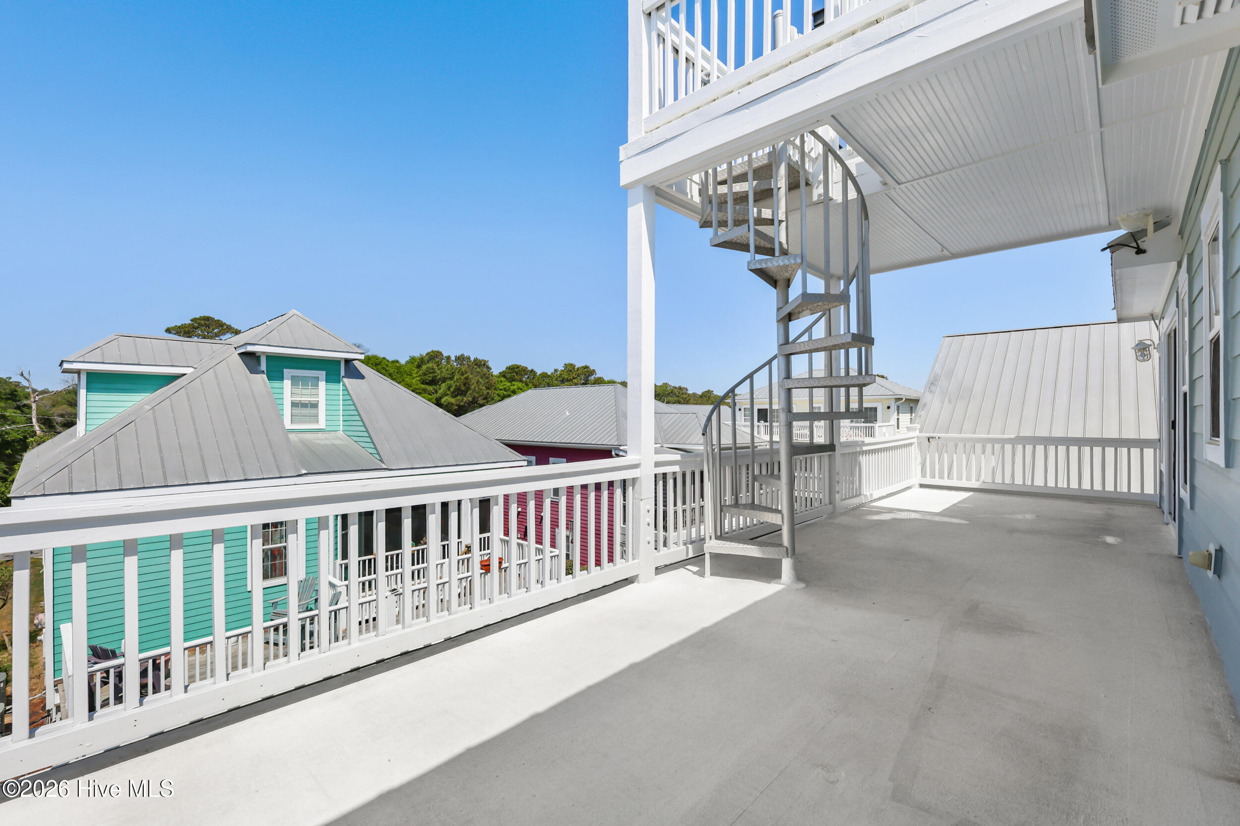 100568478 | Photo 29