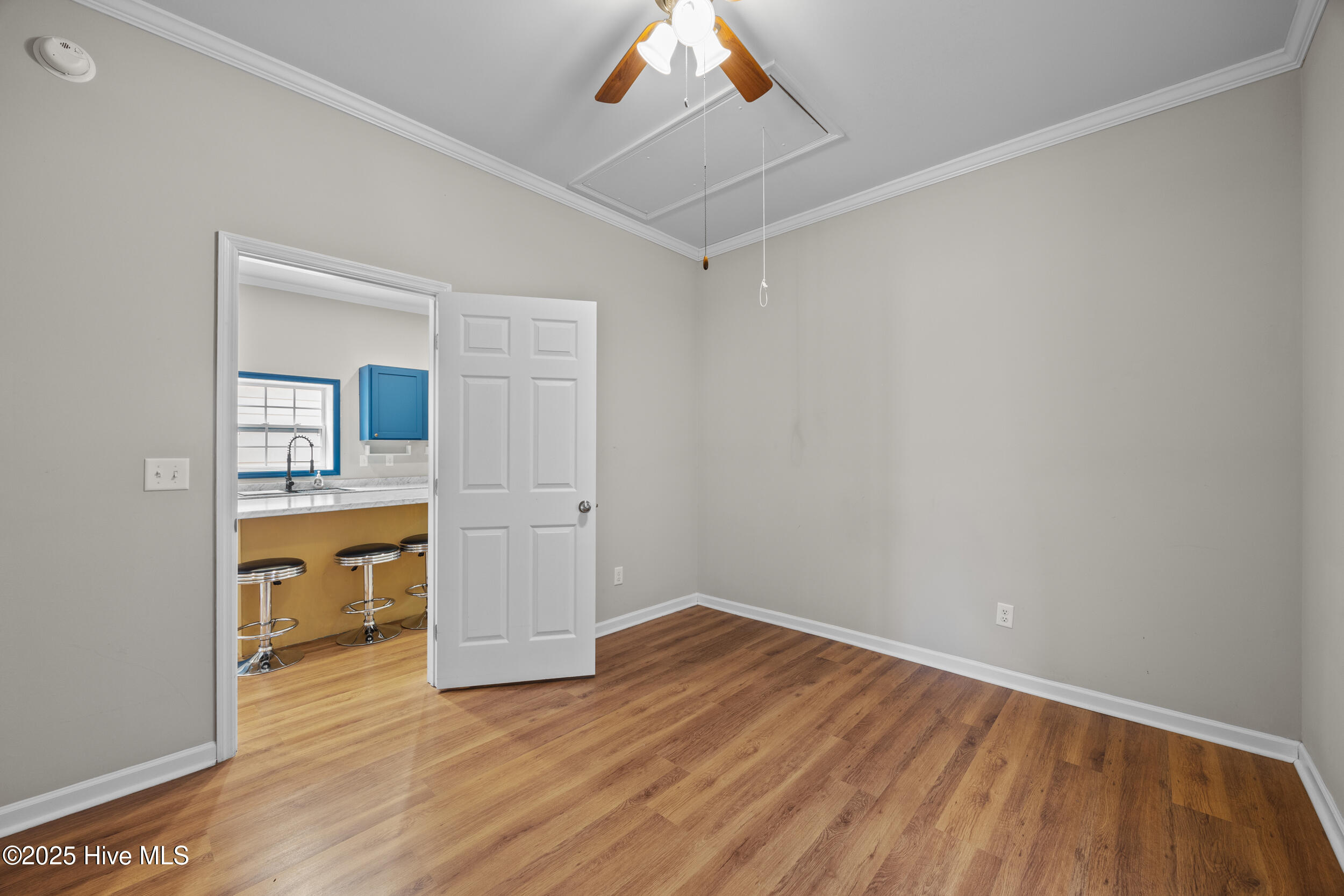 100528550 | Photo 39