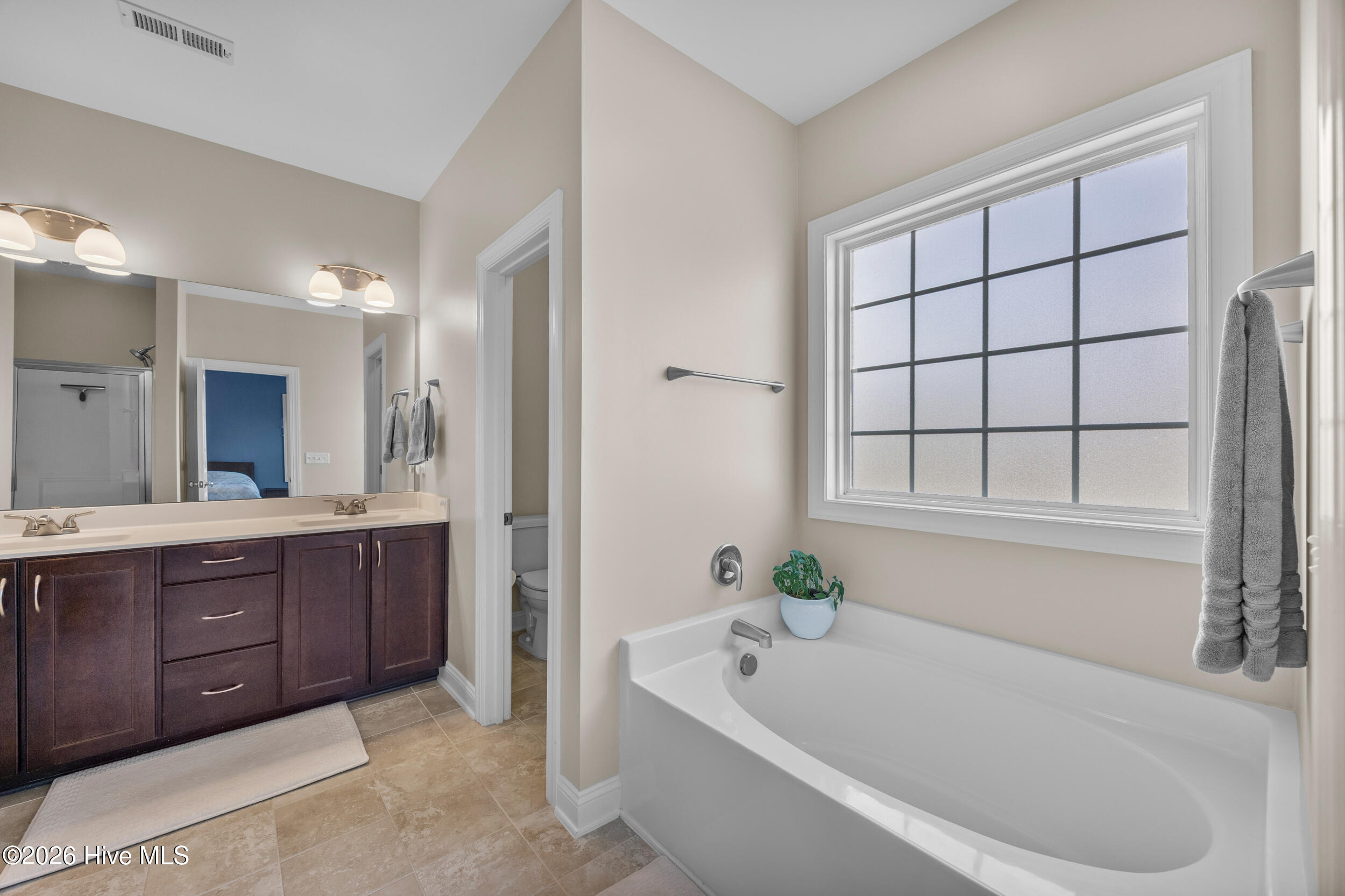 100564750 | Photo 21