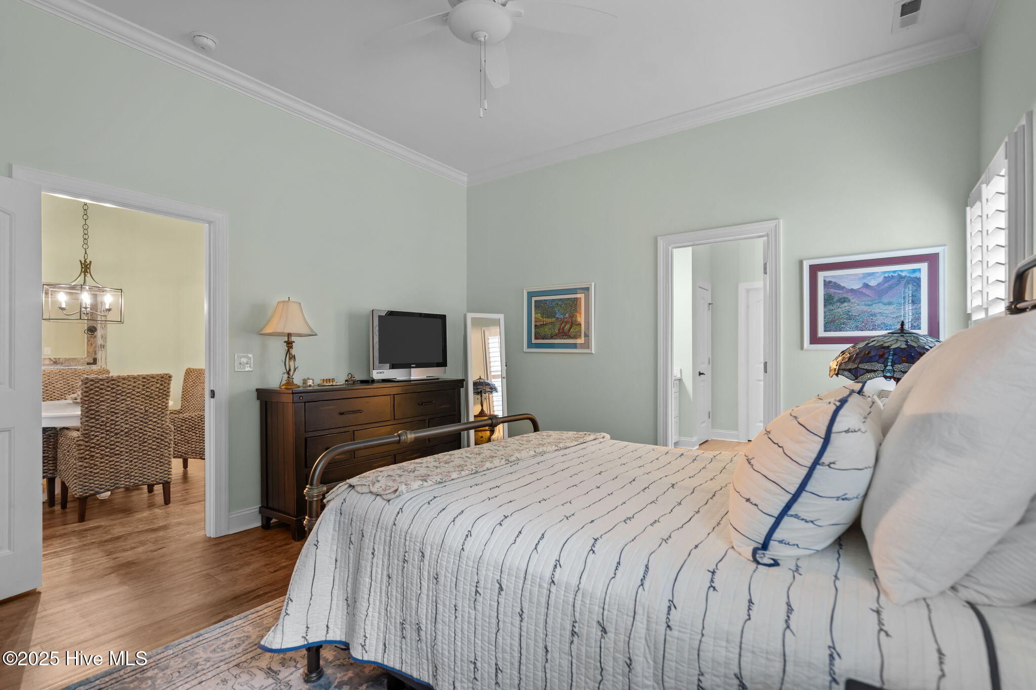 100524220 | Photo 28