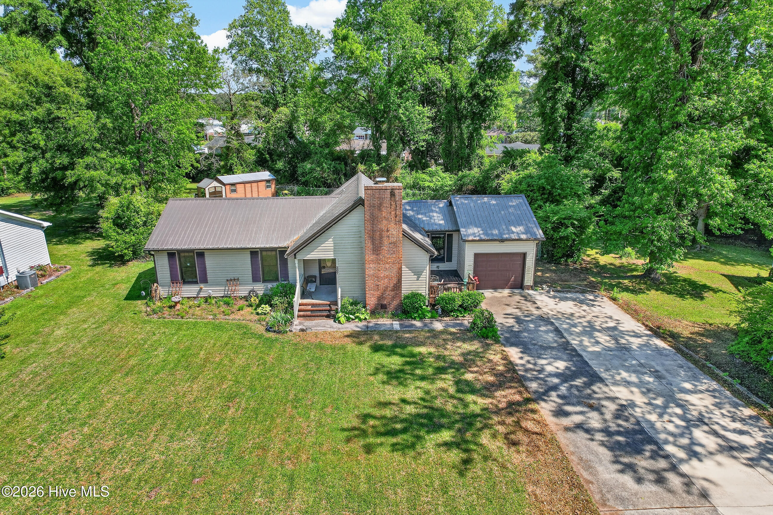 100570102 | Photo 28