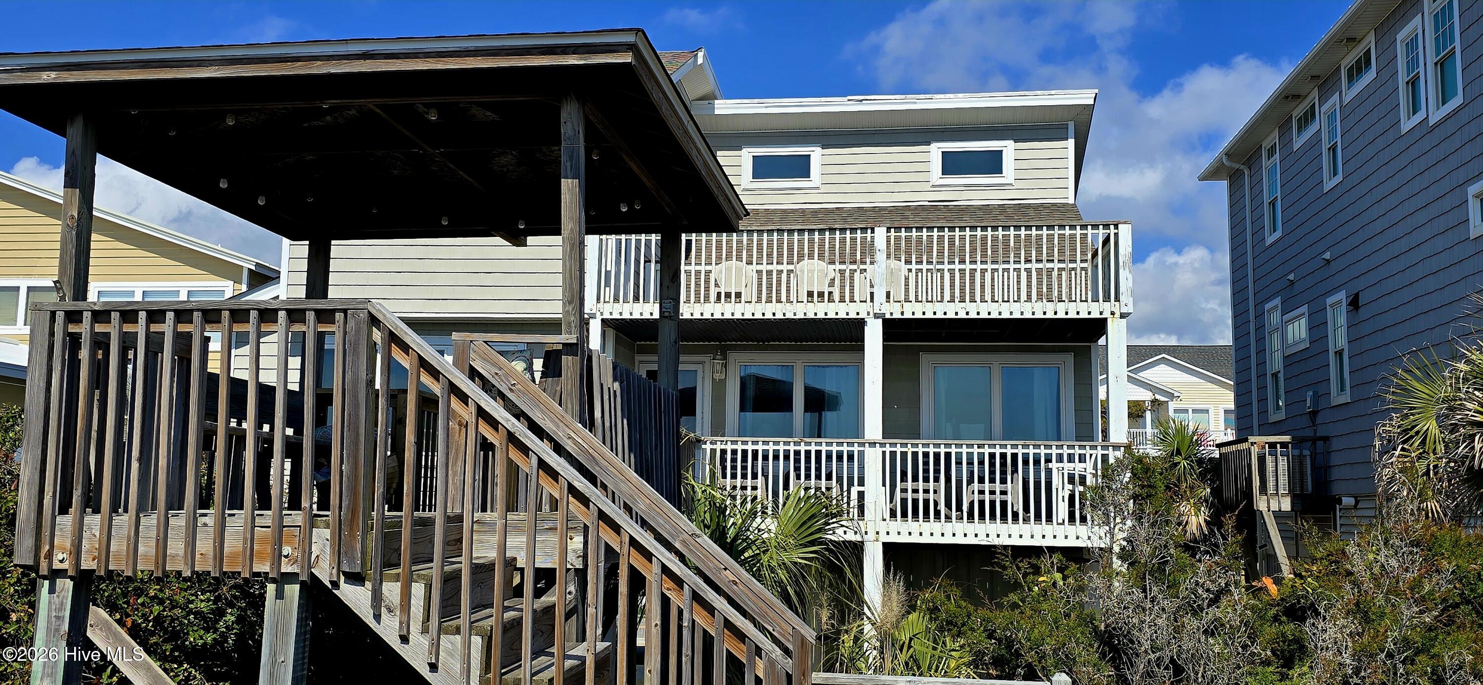 100559141 | Photo 50