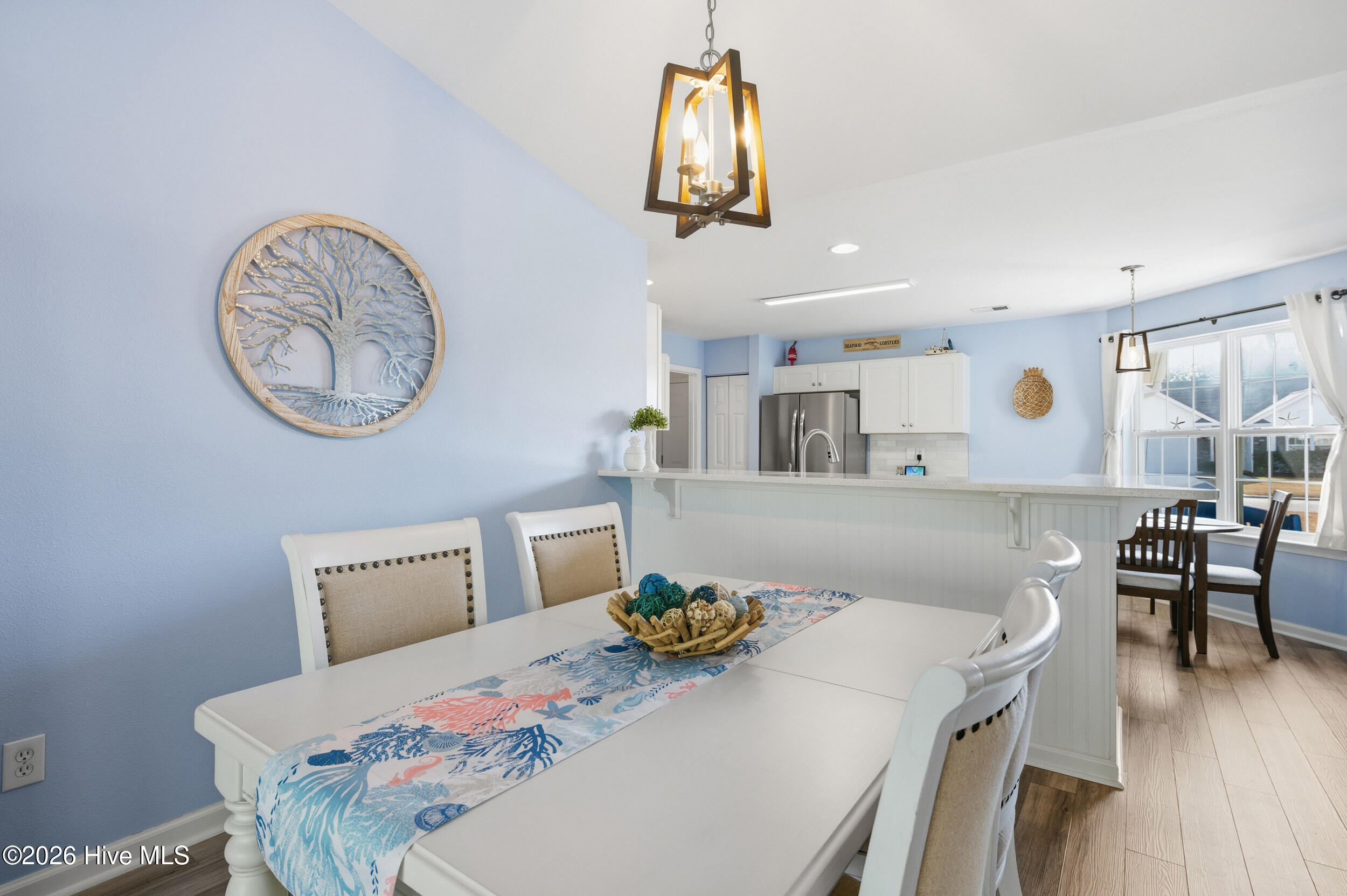 100548678 | Photo 10