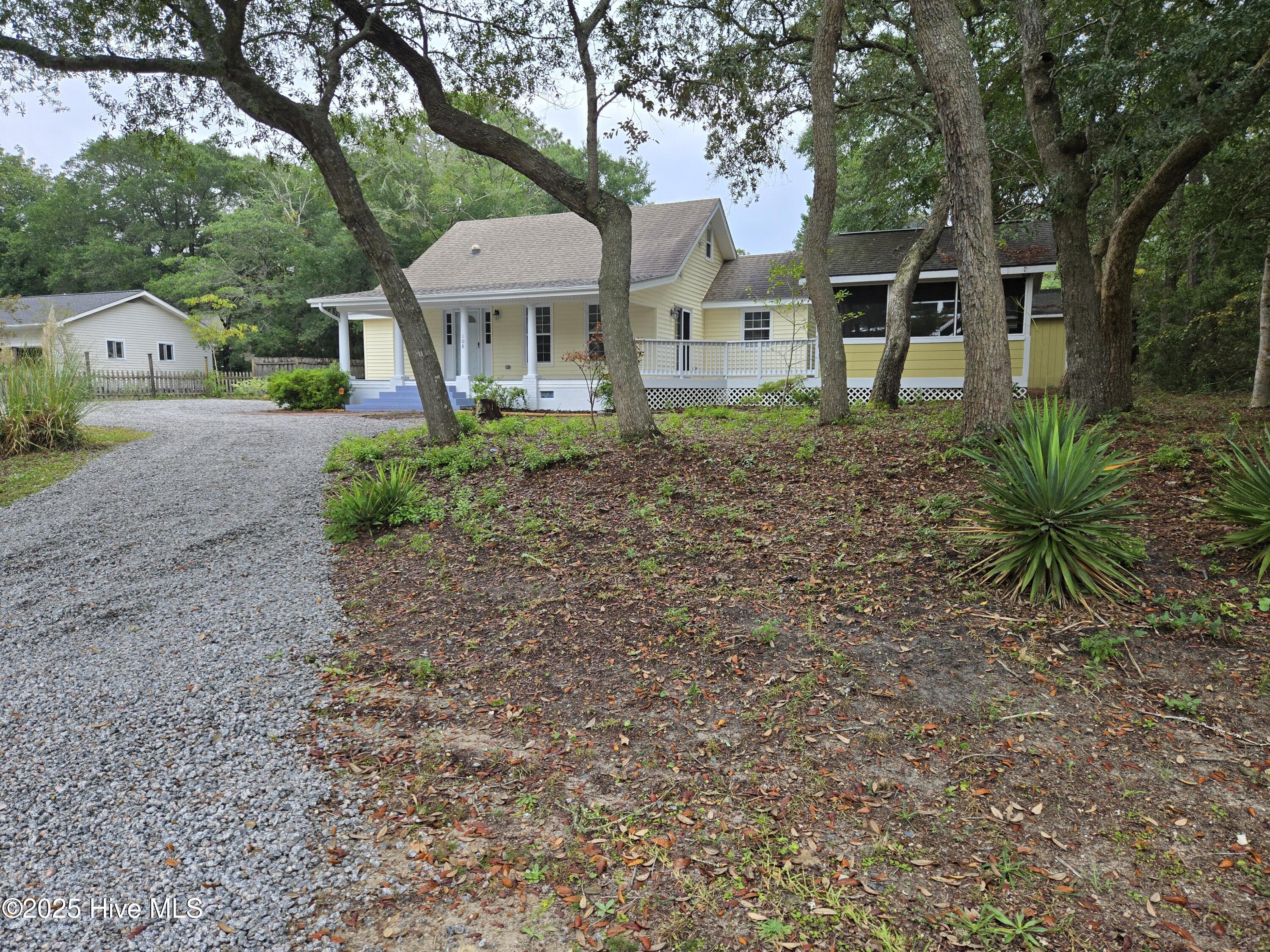 108 NW 29th Street, Oak Island, NC, 28465