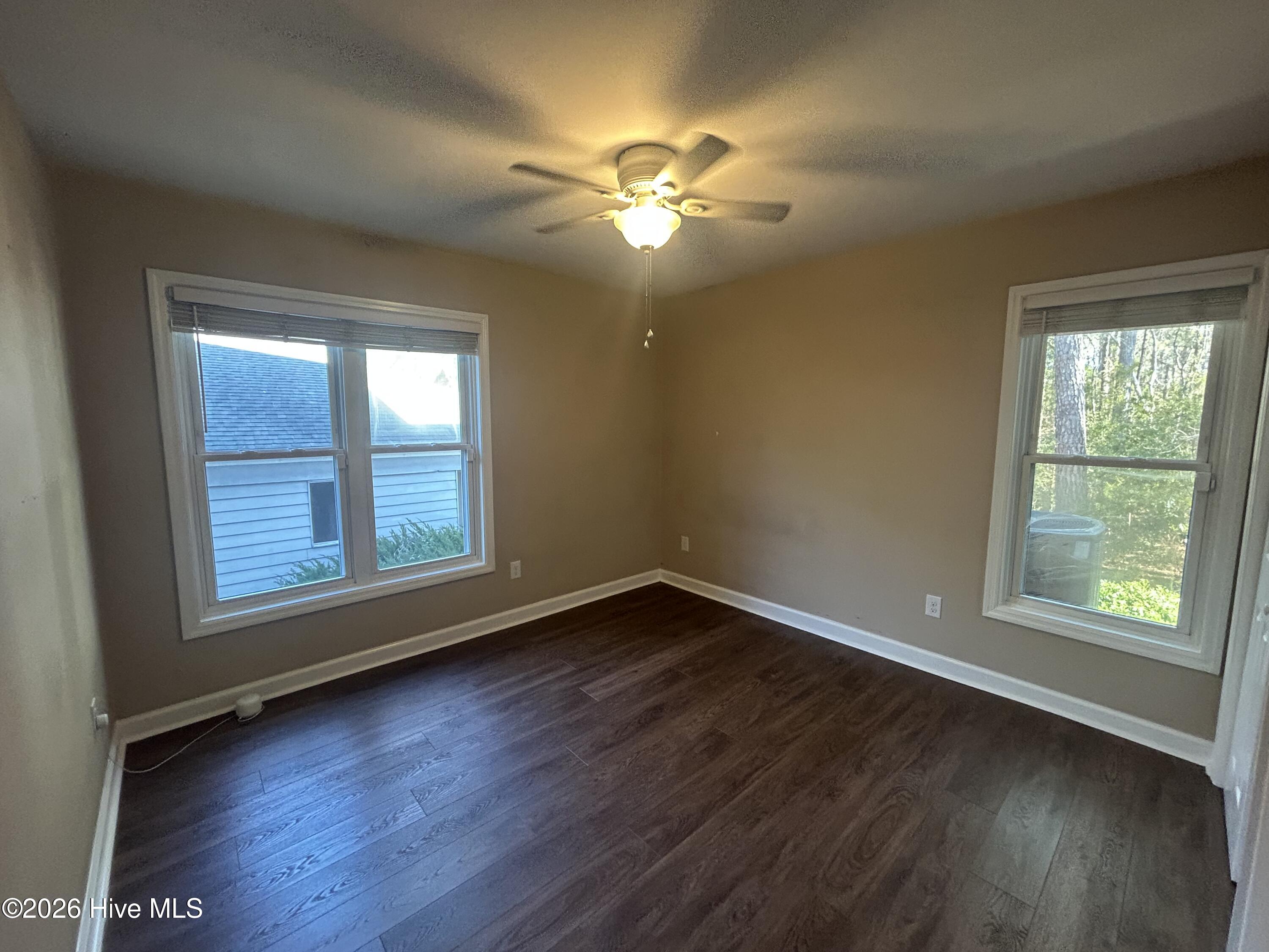 Homes for sale in New Bern, NC | 9111 Riverview Dr, New Bern, NC 28560 | MLS# 100547179