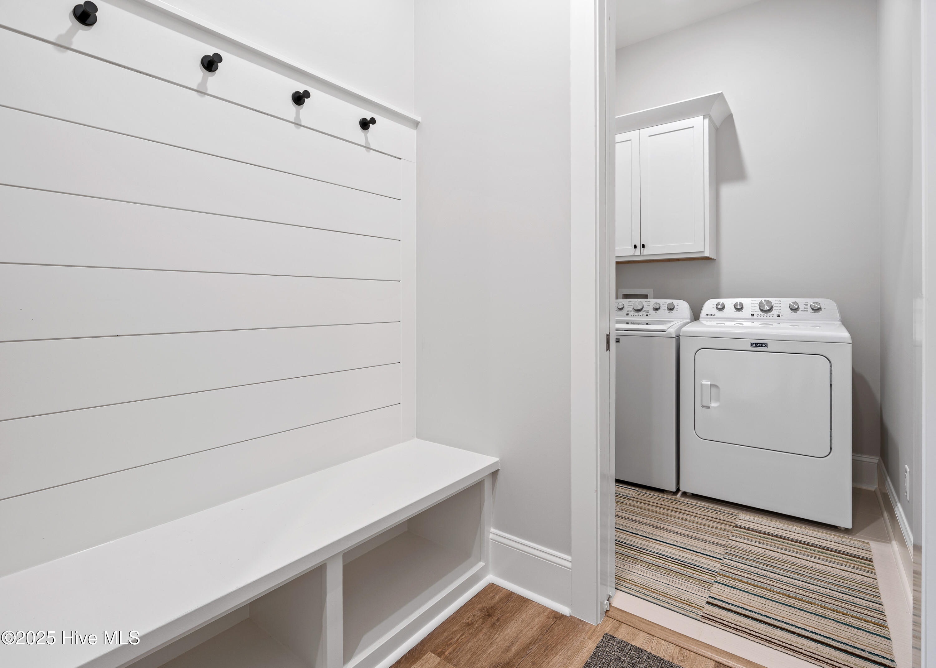 100543800 | Photo 16