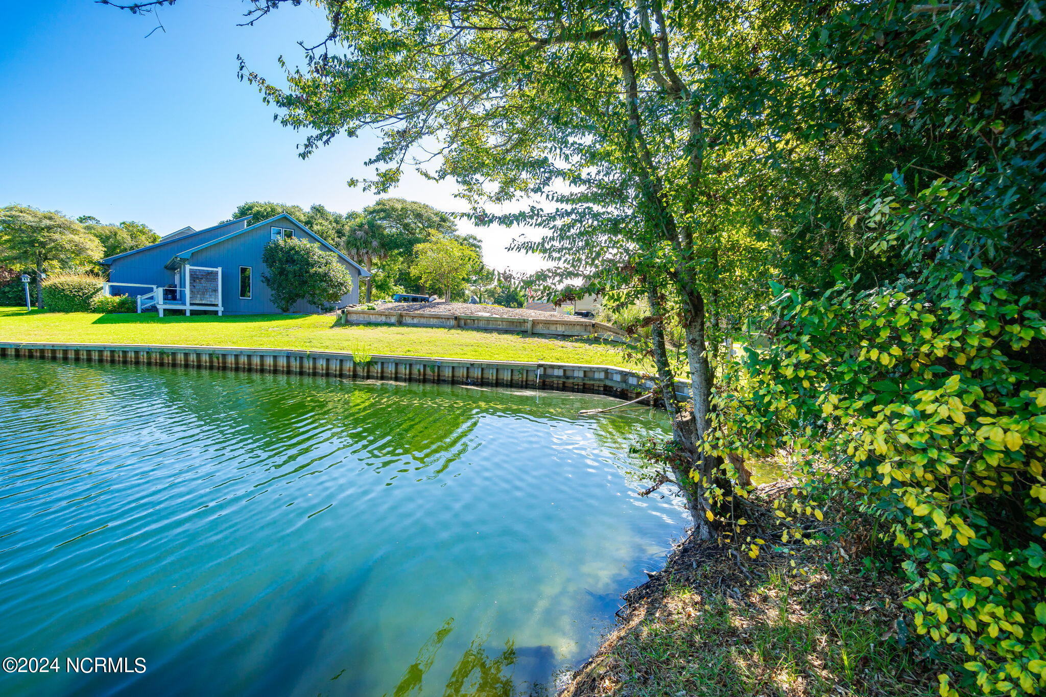 100527912 | Photo 11