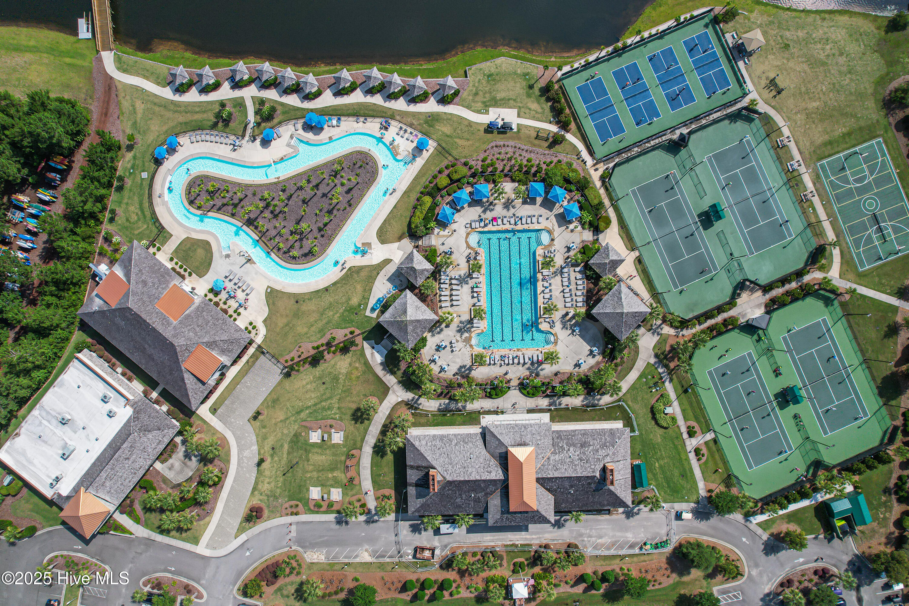 100521657 | Photo 64