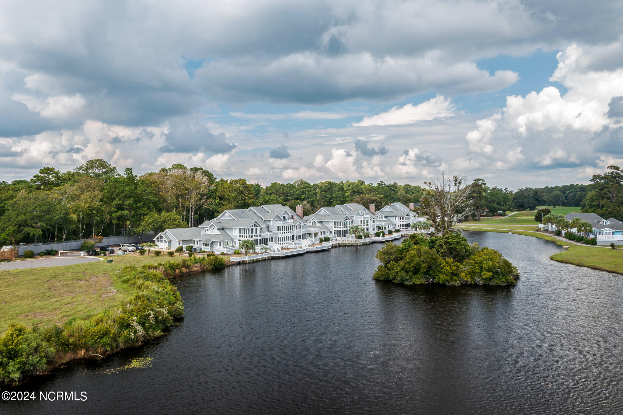 100468639 | Photo 31