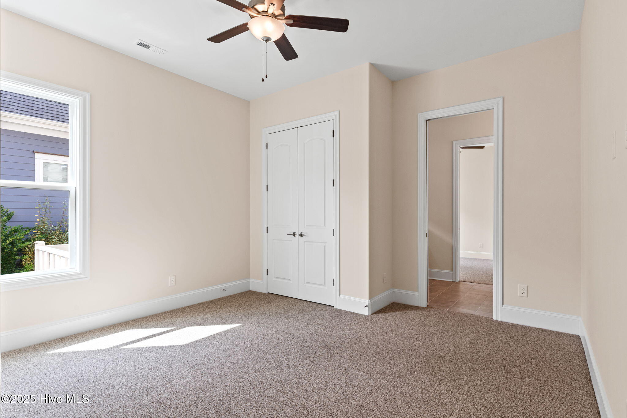 100524030 | Photo 43