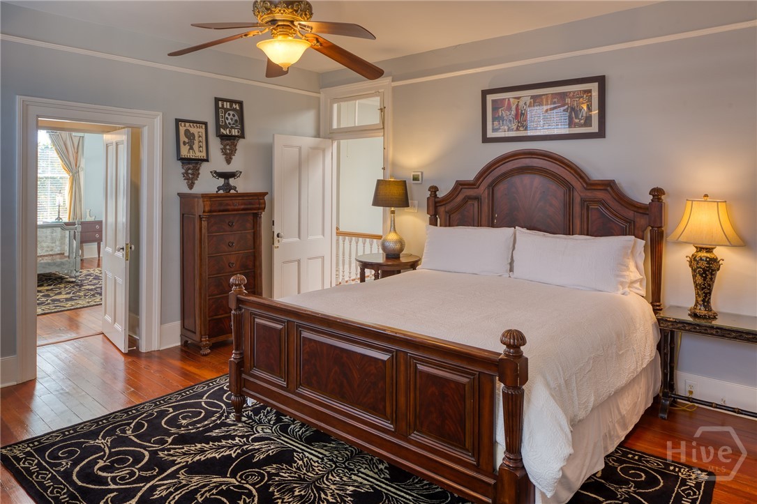 14 E Taylor Street, Savannah, GA, 31401