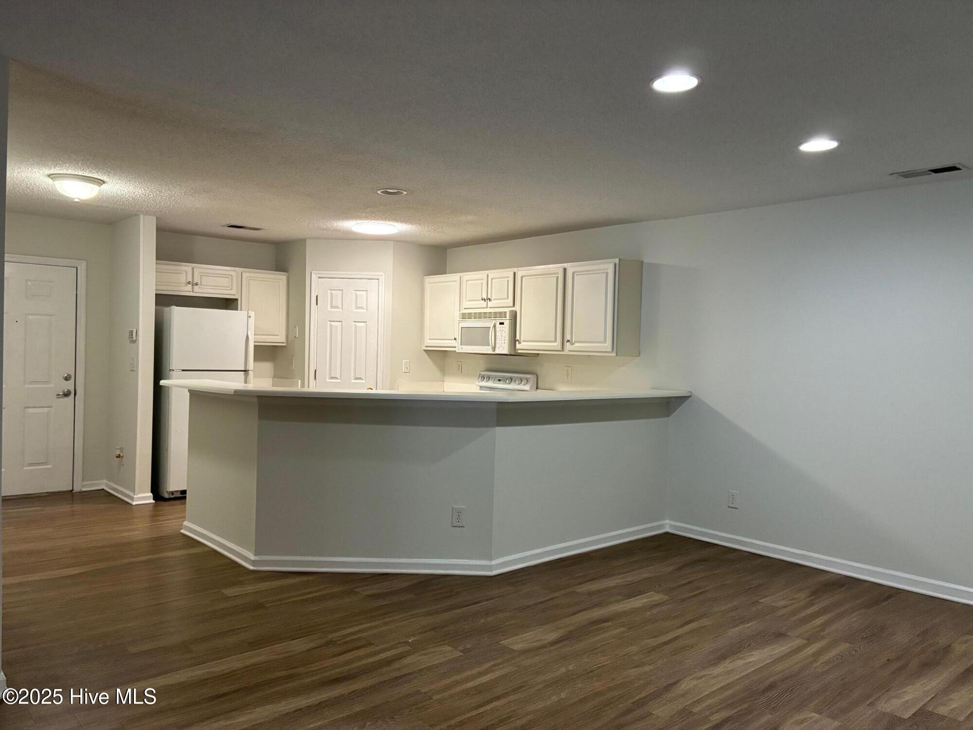 Homes for sale in Wilmington, NC | 5006 Hunters Trl #Unit 4, Wilmington, NC 28405 | MLS# 100539884