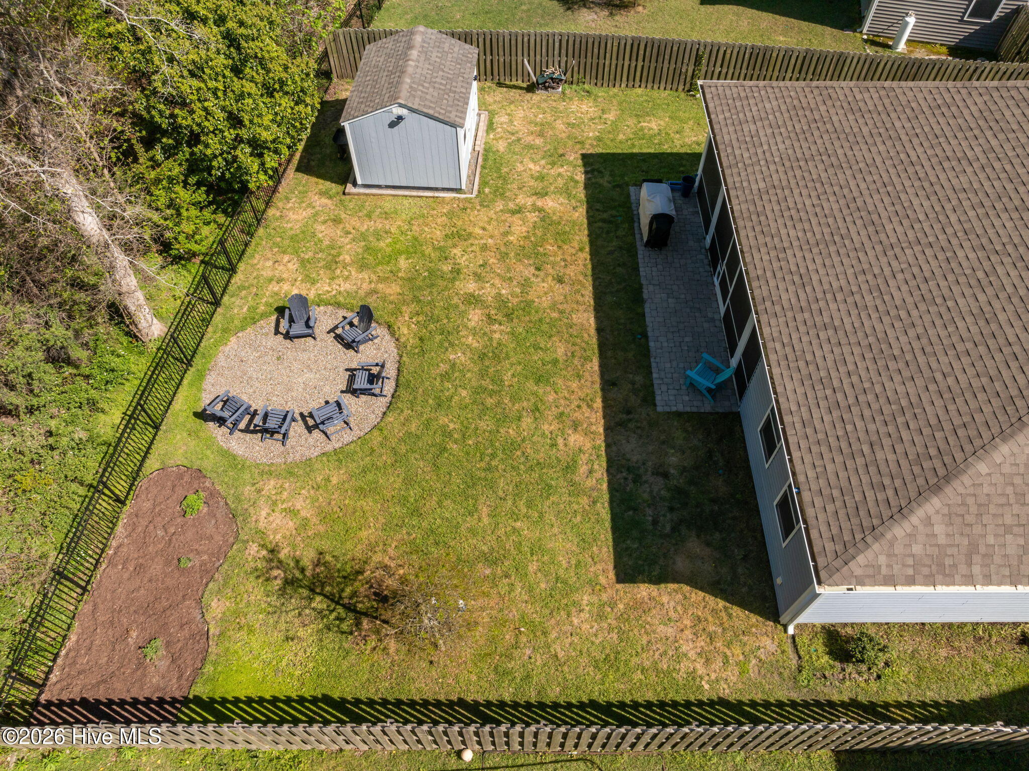 100566590 | Photo 22