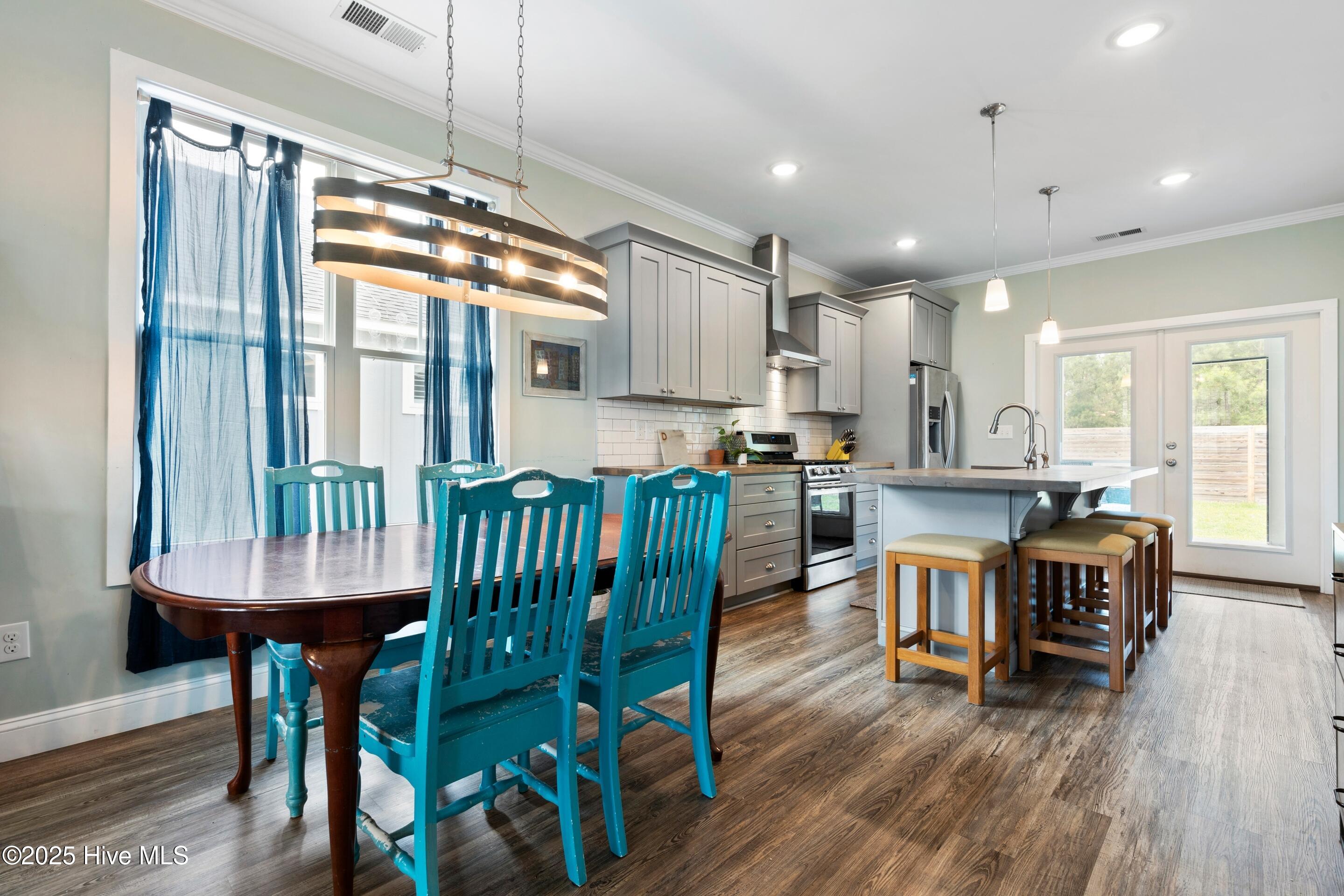 100567642 | Photo 14