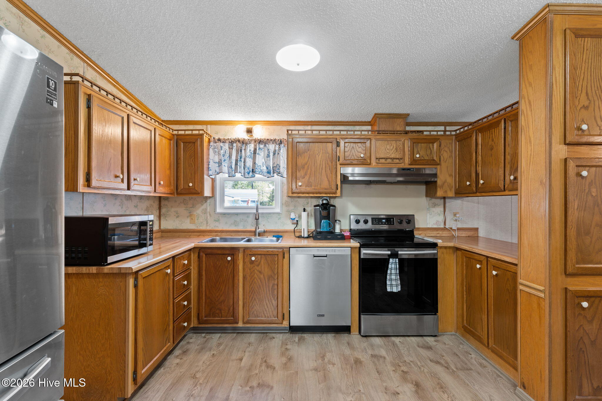 100549900 | Photo 15