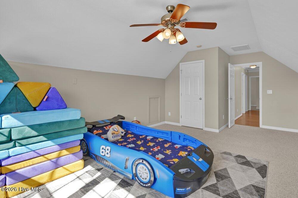 100567145 | Photo 30