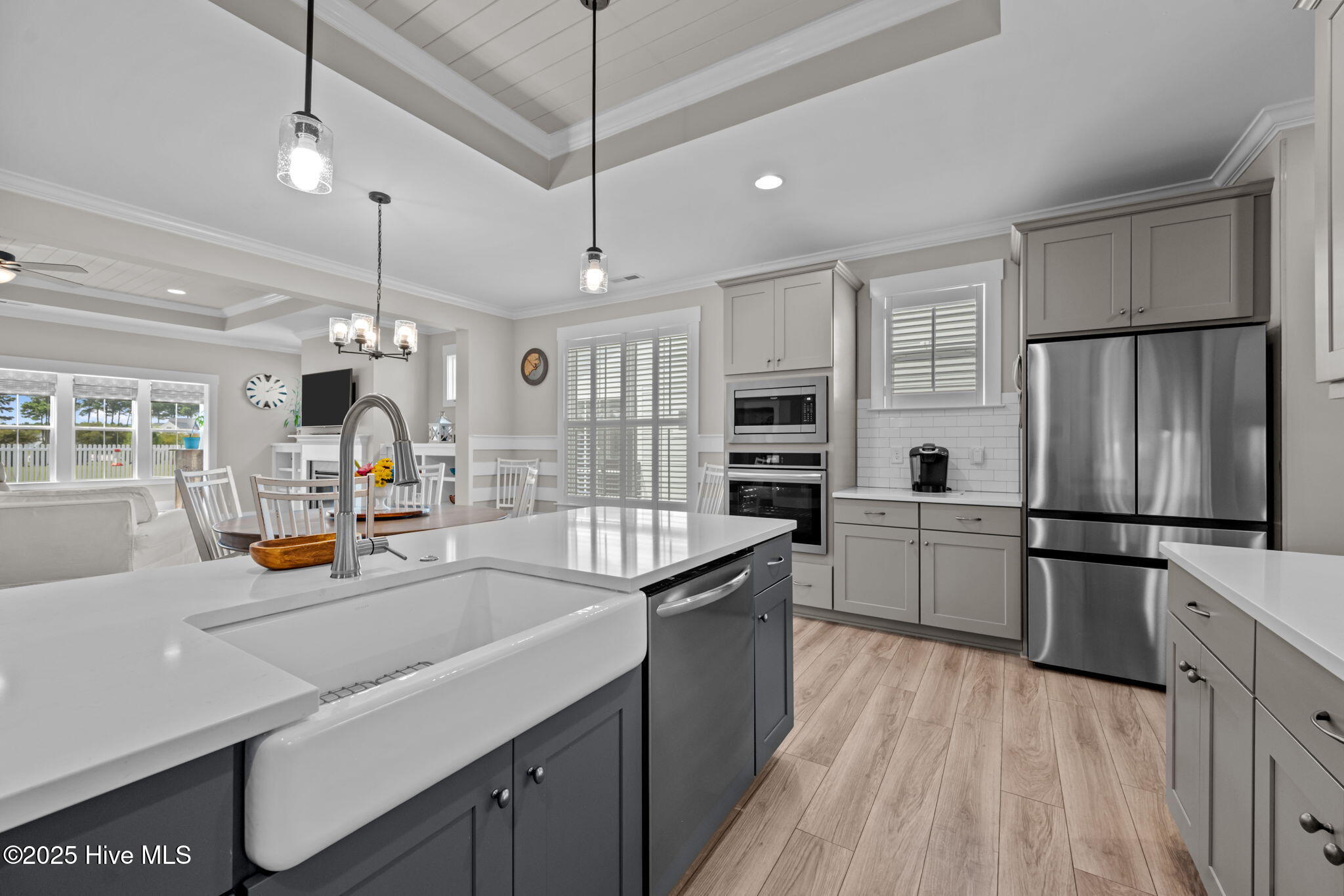 100527941 | Photo 34